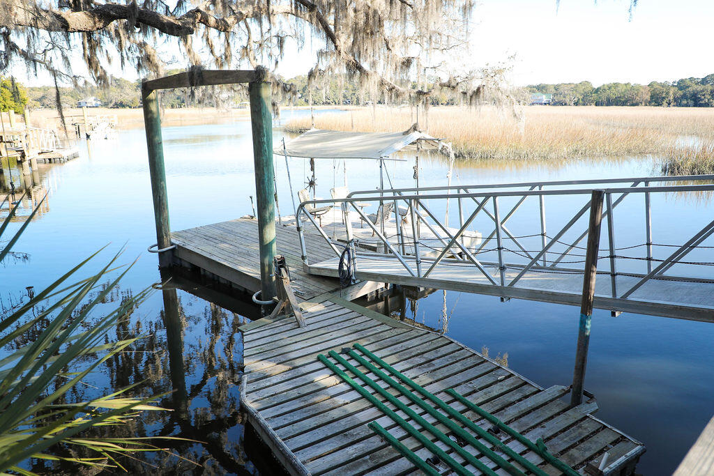 8513 Oyster Factory Road