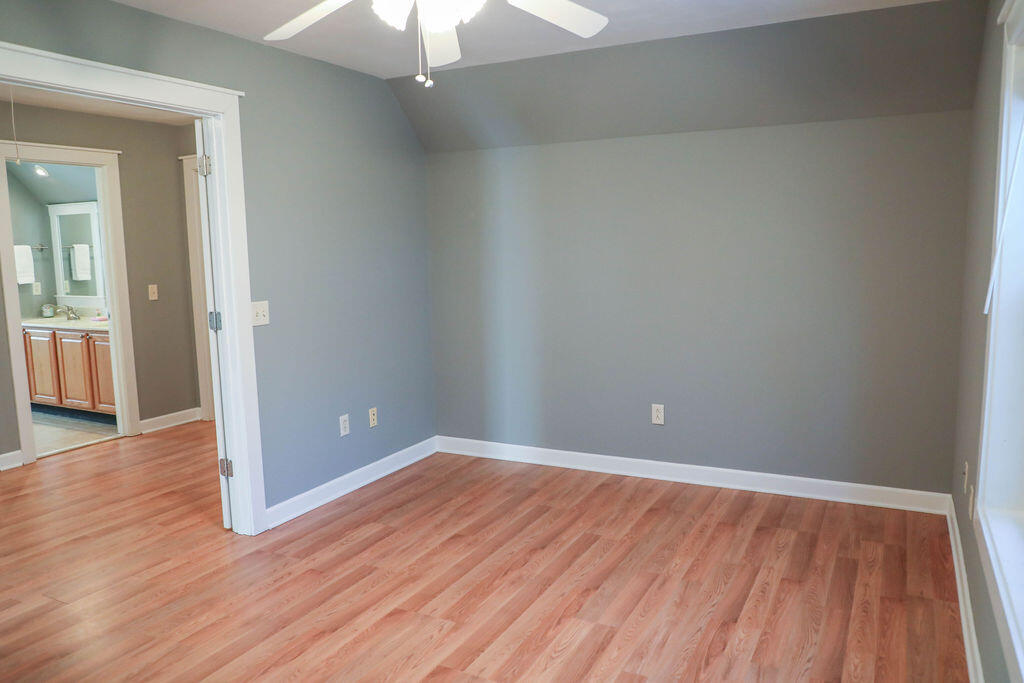 8513 Oyster Factory Road