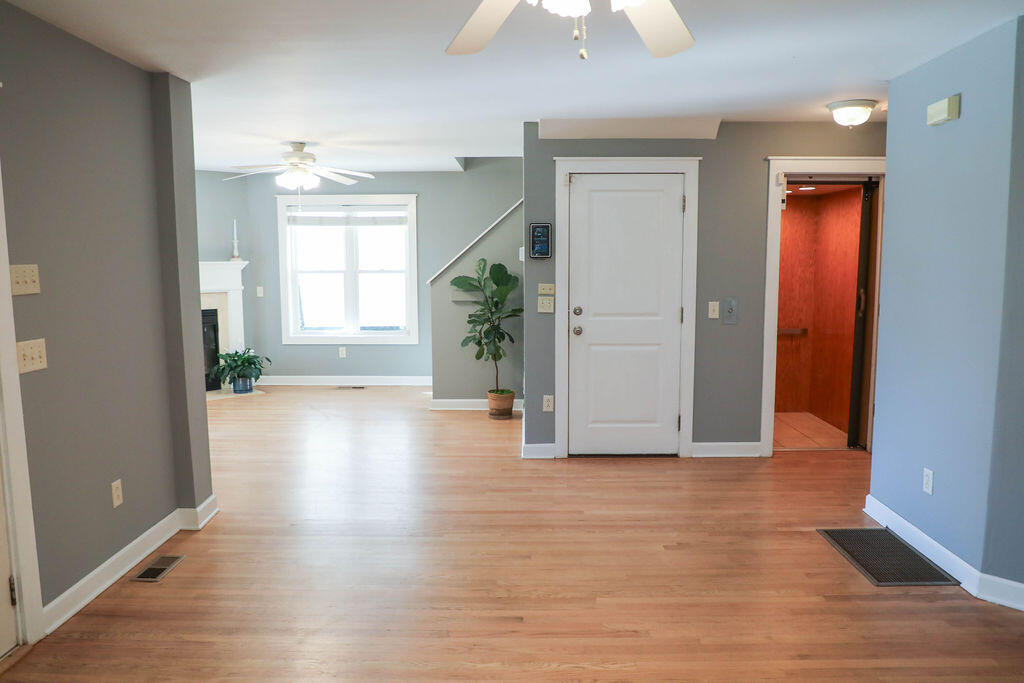 8513 Oyster Factory Road