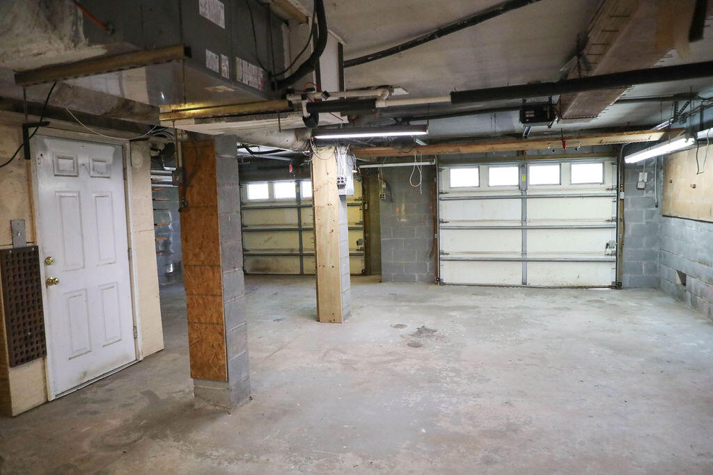 8513 Oyster Factory Road