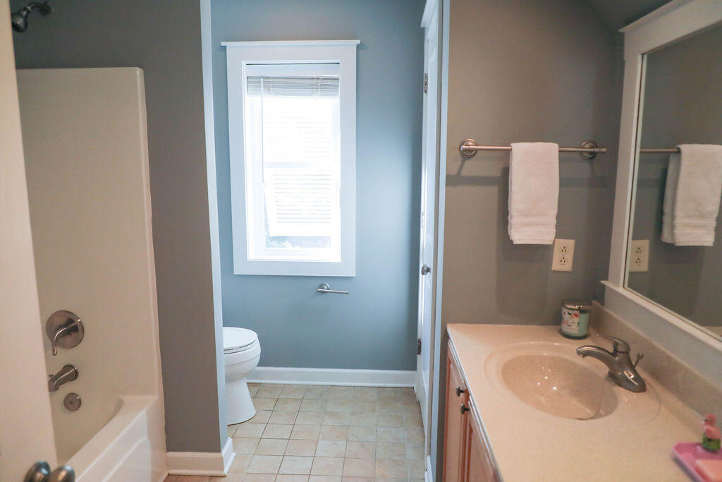 8513 Oyster Factory Road