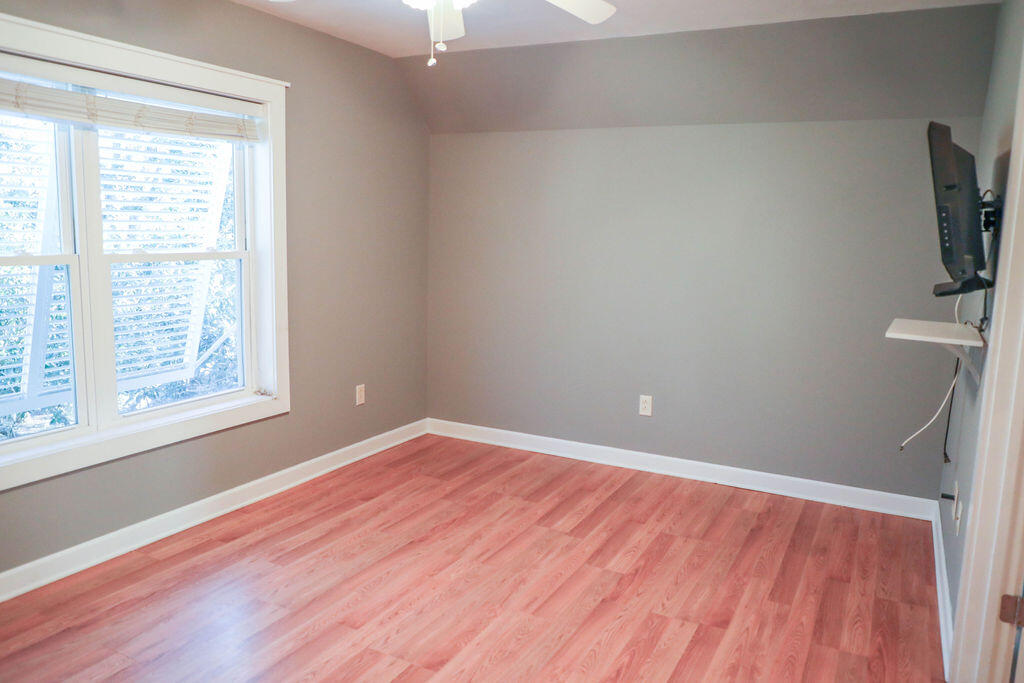 8513 Oyster Factory Road