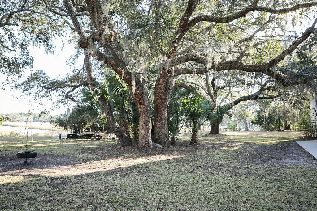 8513 Oyster Factory Road