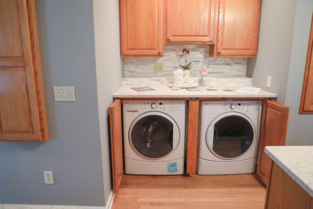 8513 Oyster Factory Road