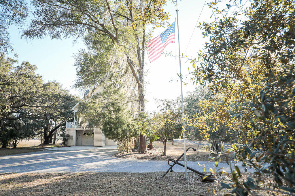 8513 Oyster Factory Road