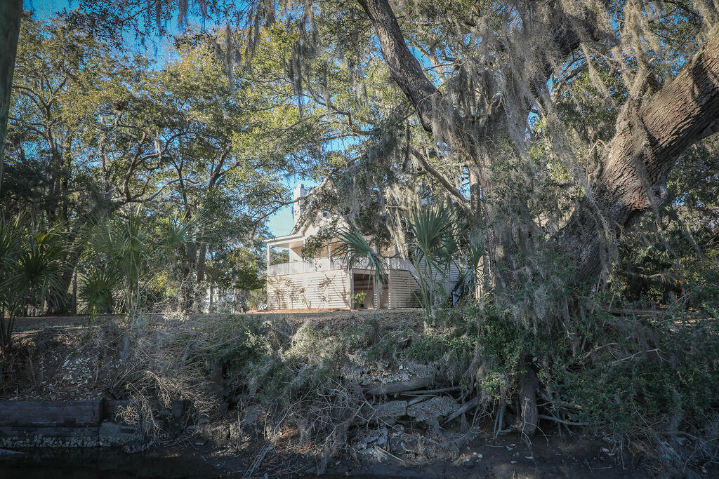 8513 Oyster Factory Road