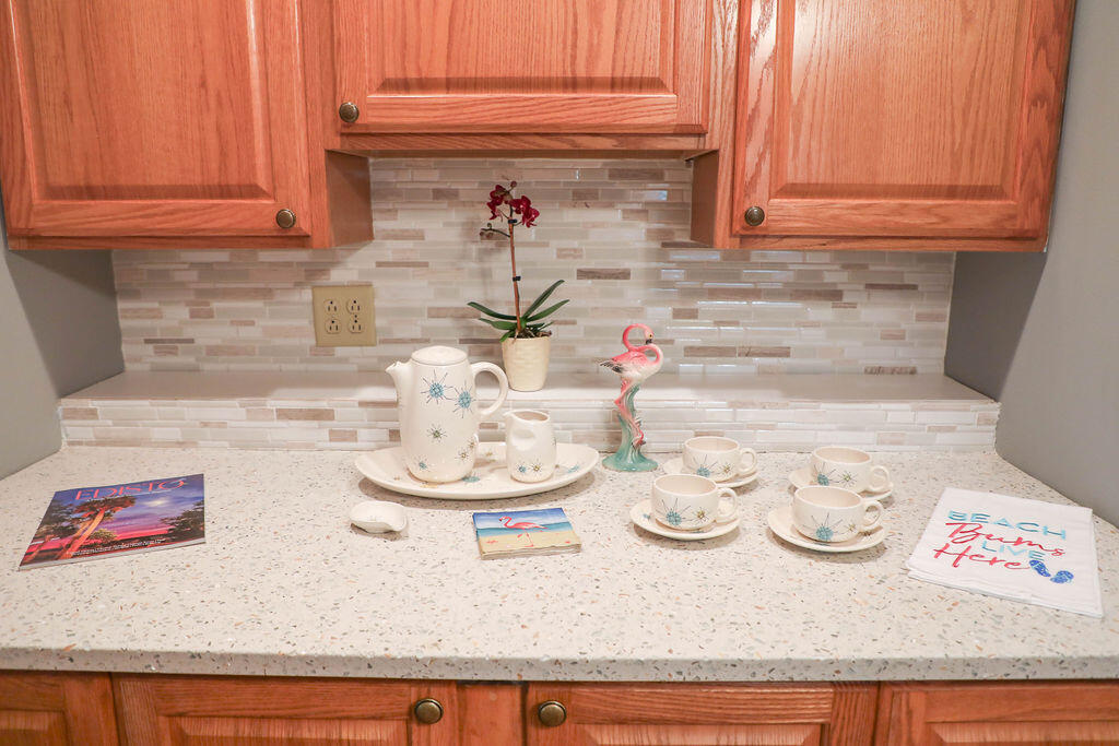 8513 Oyster Factory Road