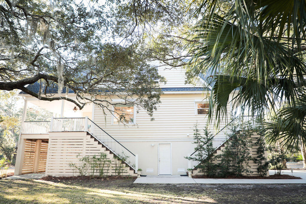 8513 Oyster Factory Road