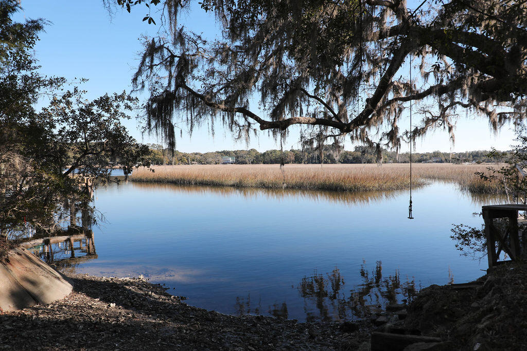 8513 Oyster Factory Road