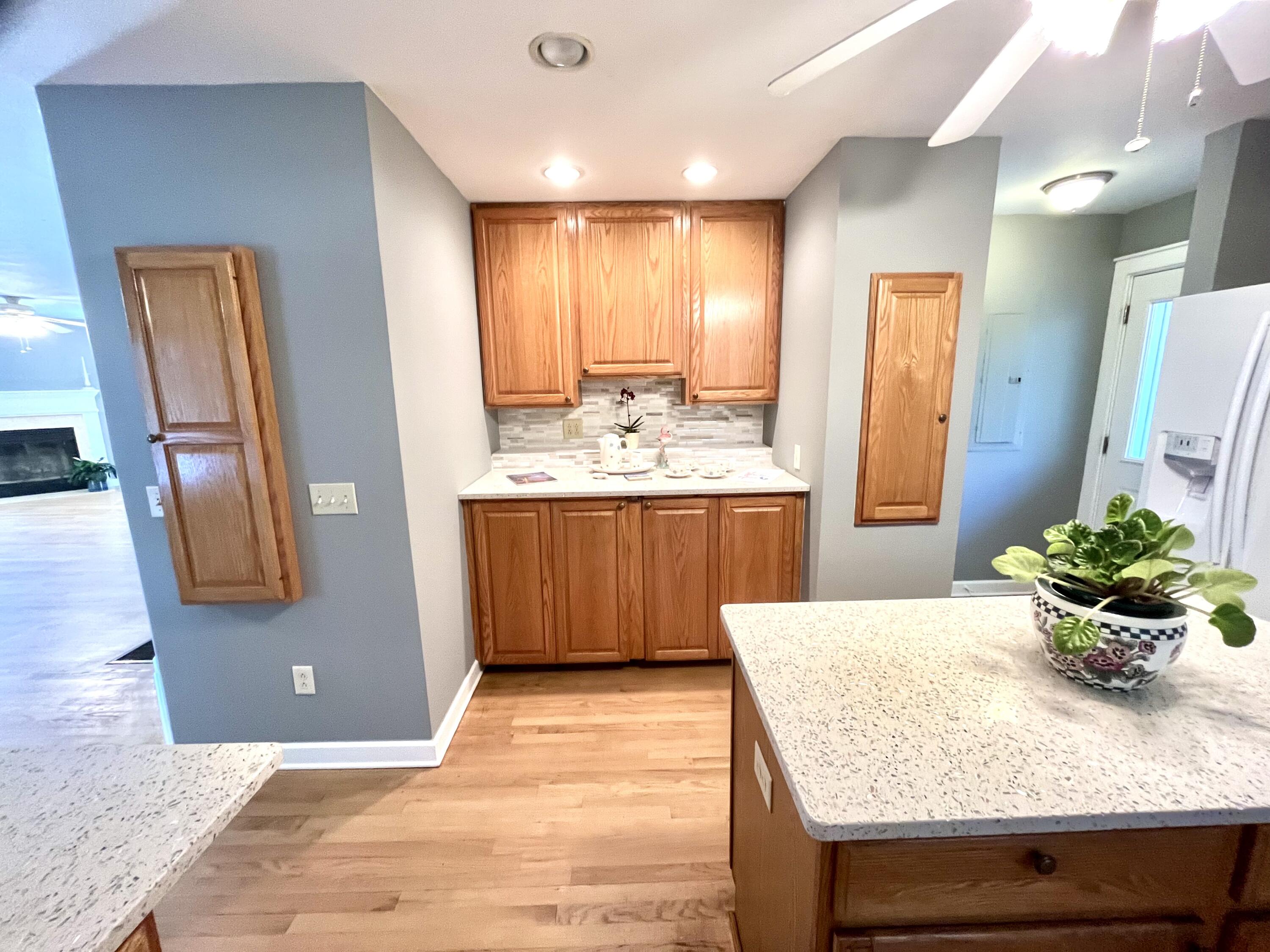 8513 Oyster Factory Road