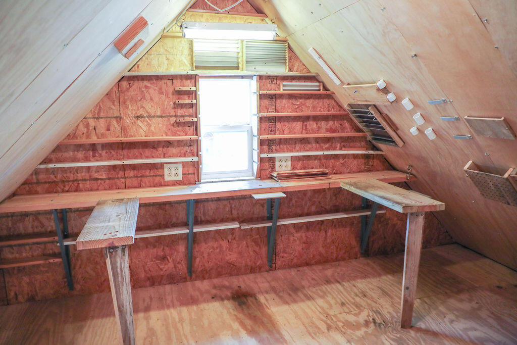 8513 Oyster Factory Road