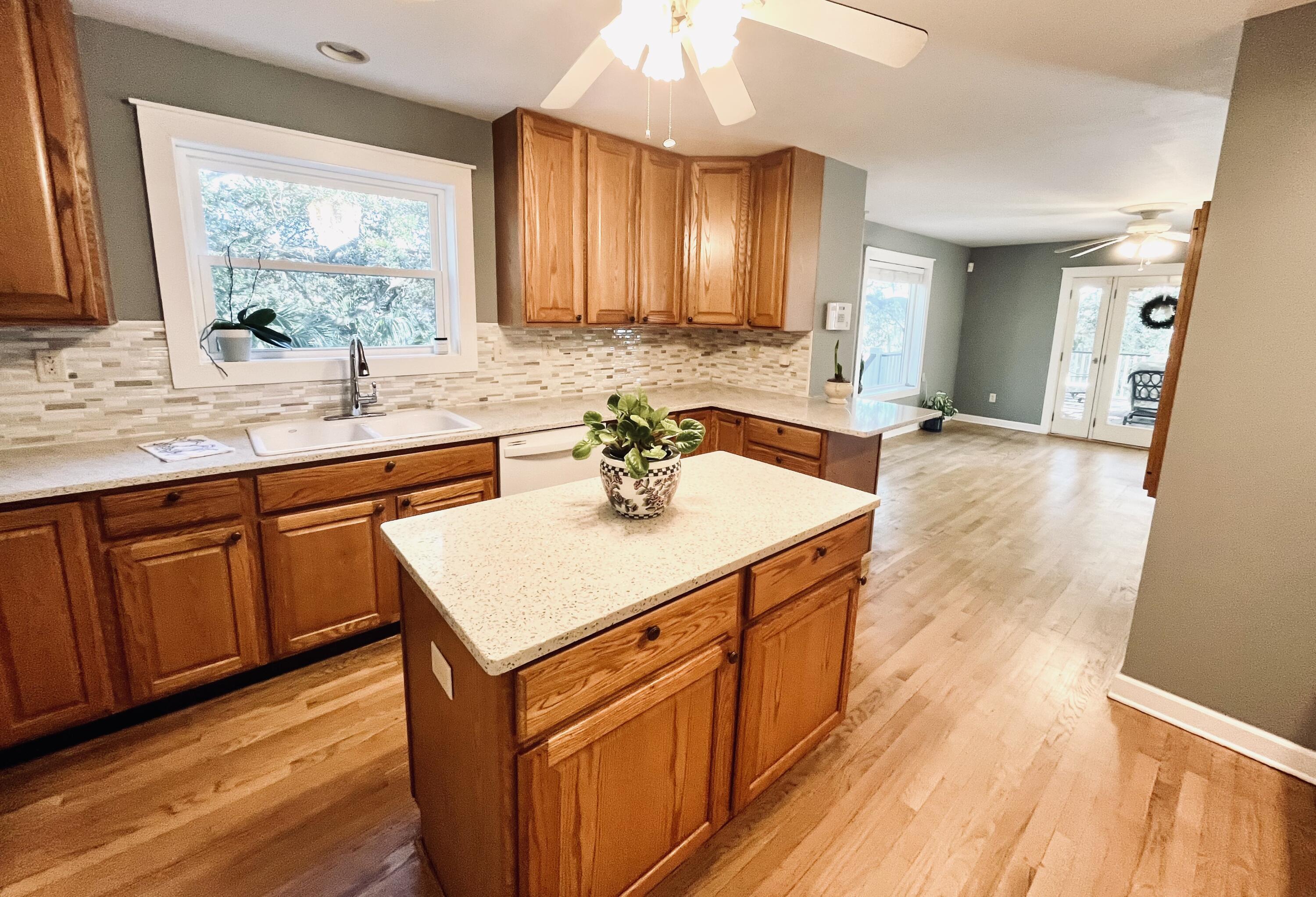 8513 Oyster Factory Road