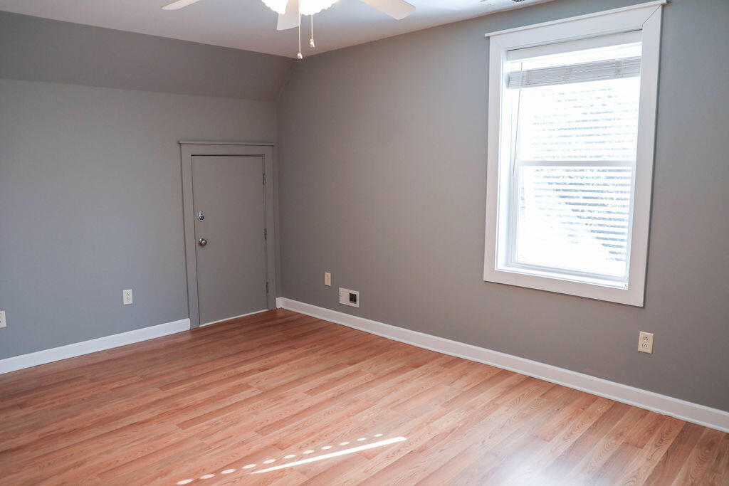 8513 Oyster Factory Road