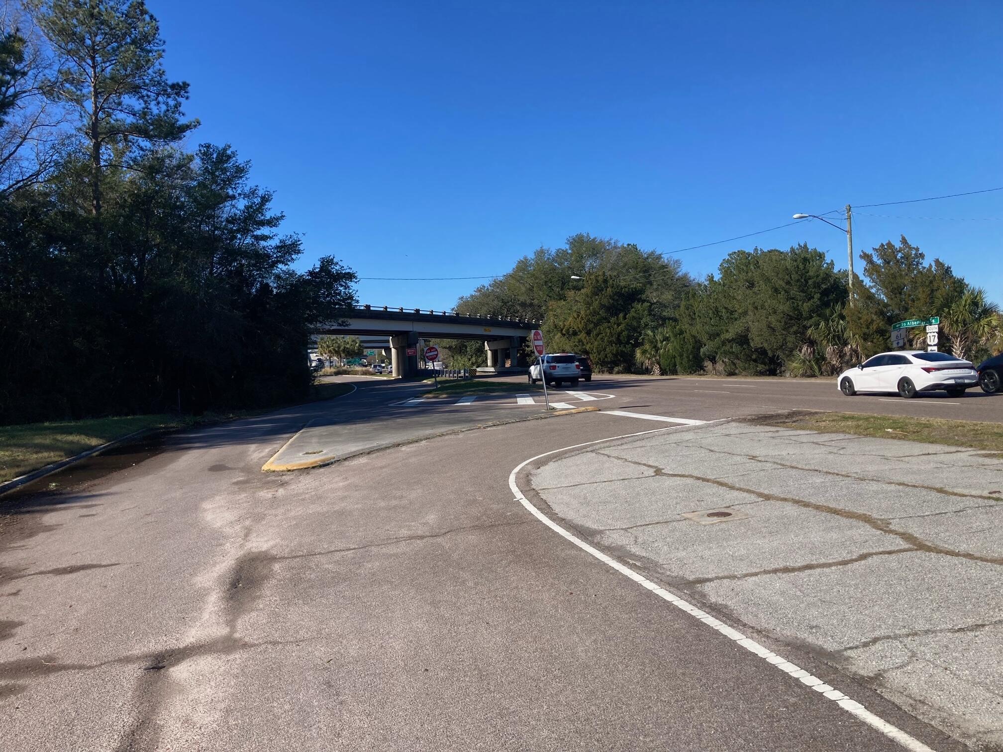 335 Savannah Highway