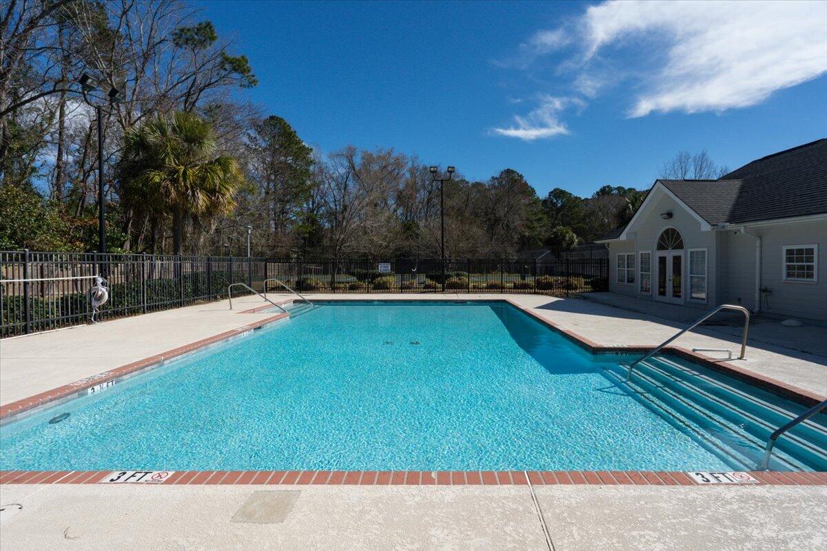 2494 Etiwan Avenue # 10 Unit: D-10