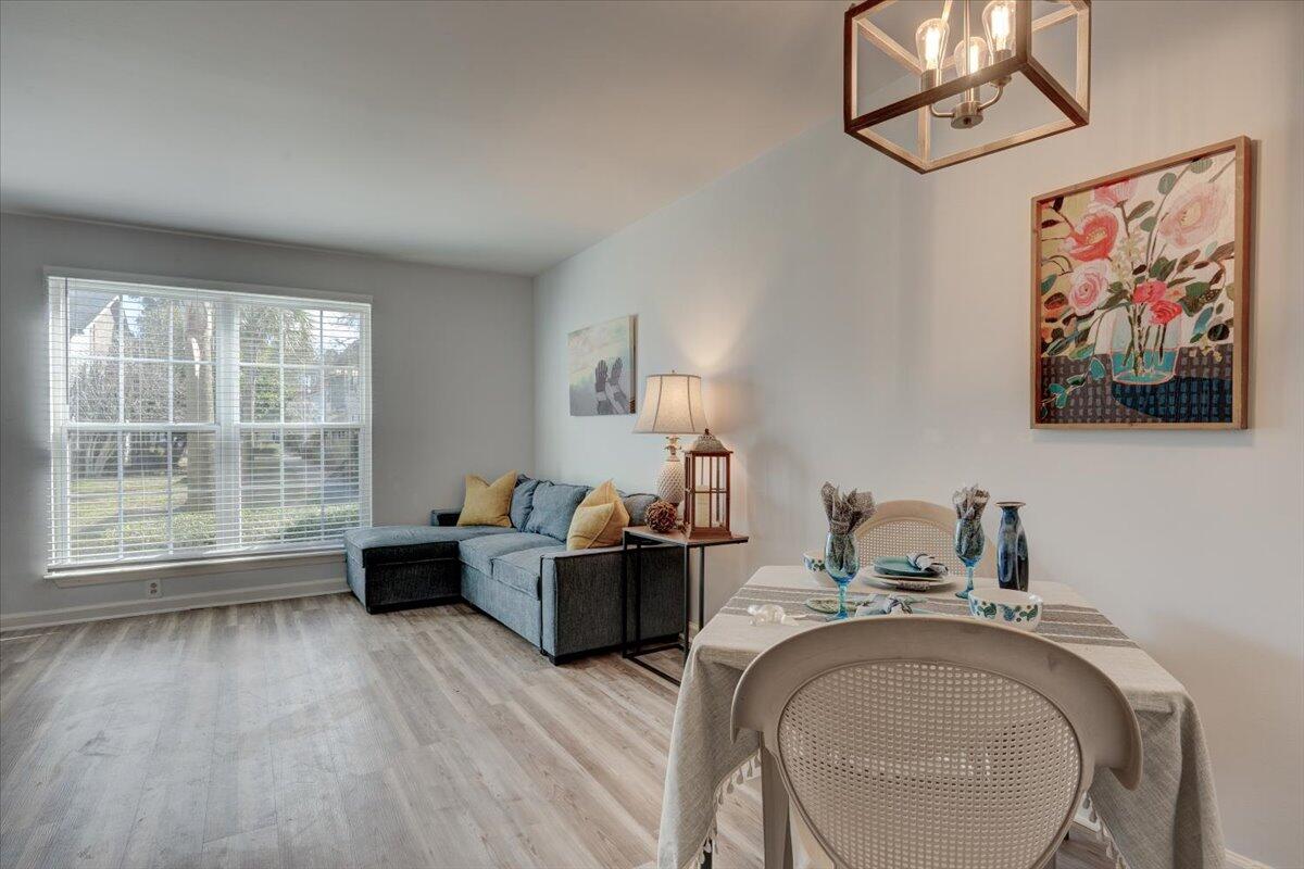 2494 Etiwan Avenue # 10 Unit: D-10