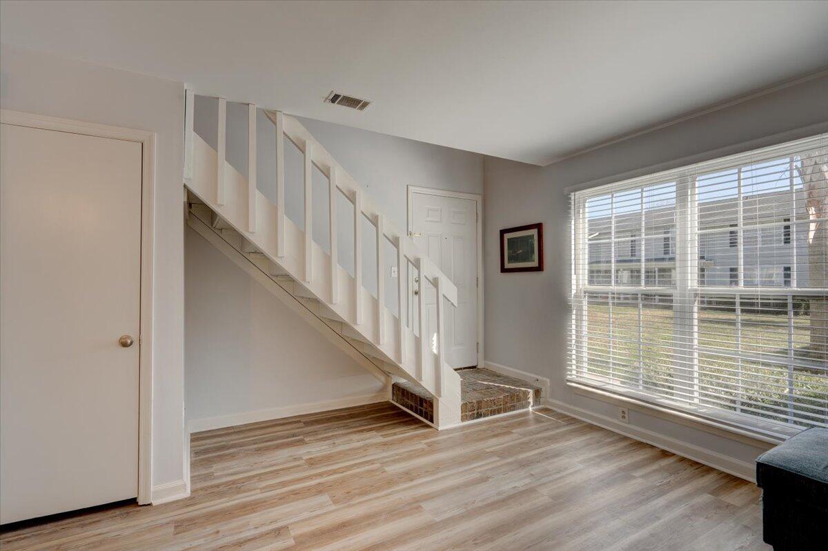 2494 Etiwan Avenue # 10 Unit: D-10