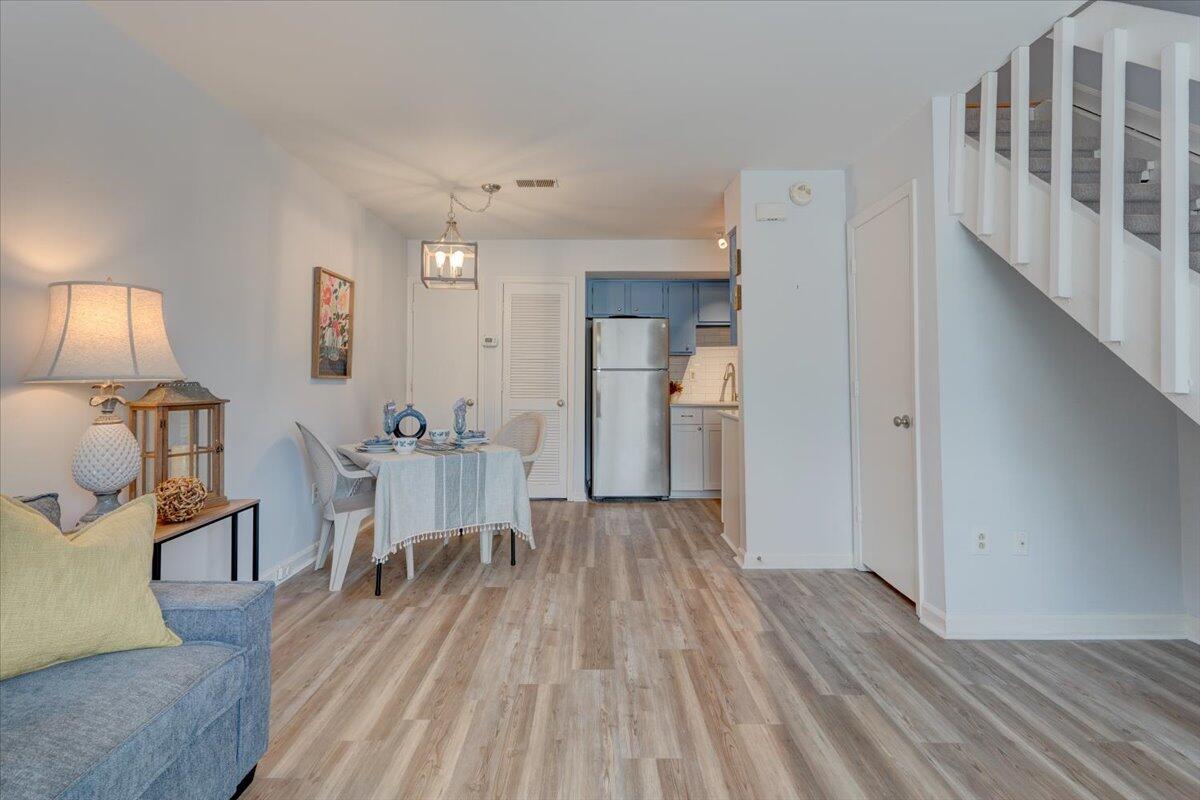 2494 Etiwan Avenue # 10 Unit: D-10