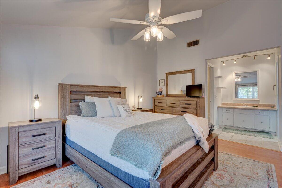 2494 Etiwan Avenue # 10 Unit: D-10