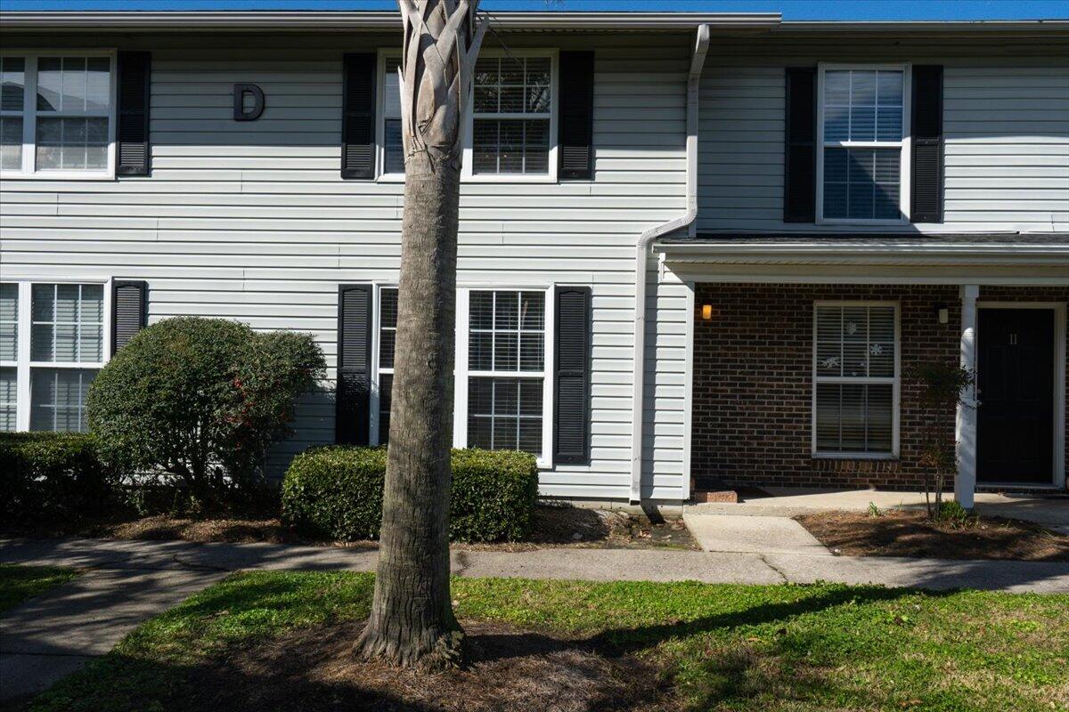 2494 Etiwan Avenue # 10 Unit: D-10