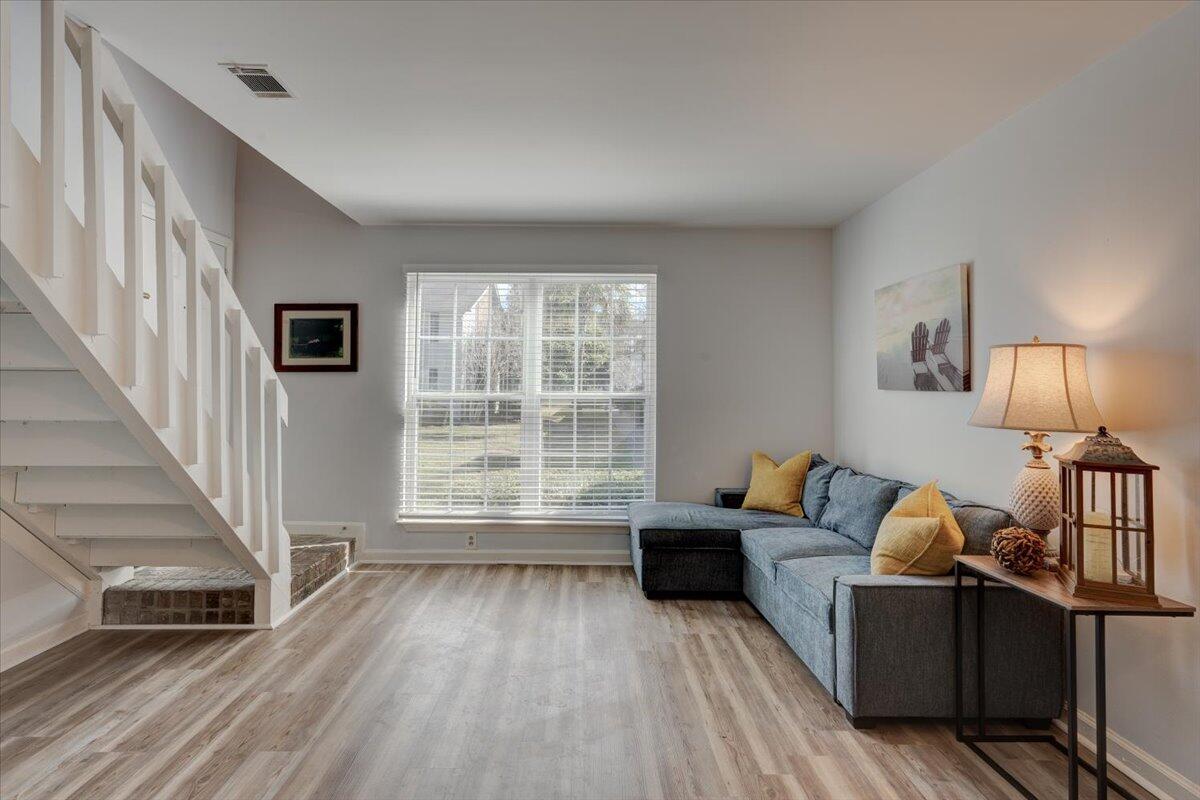 2494 Etiwan Avenue # 10 Unit: D-10