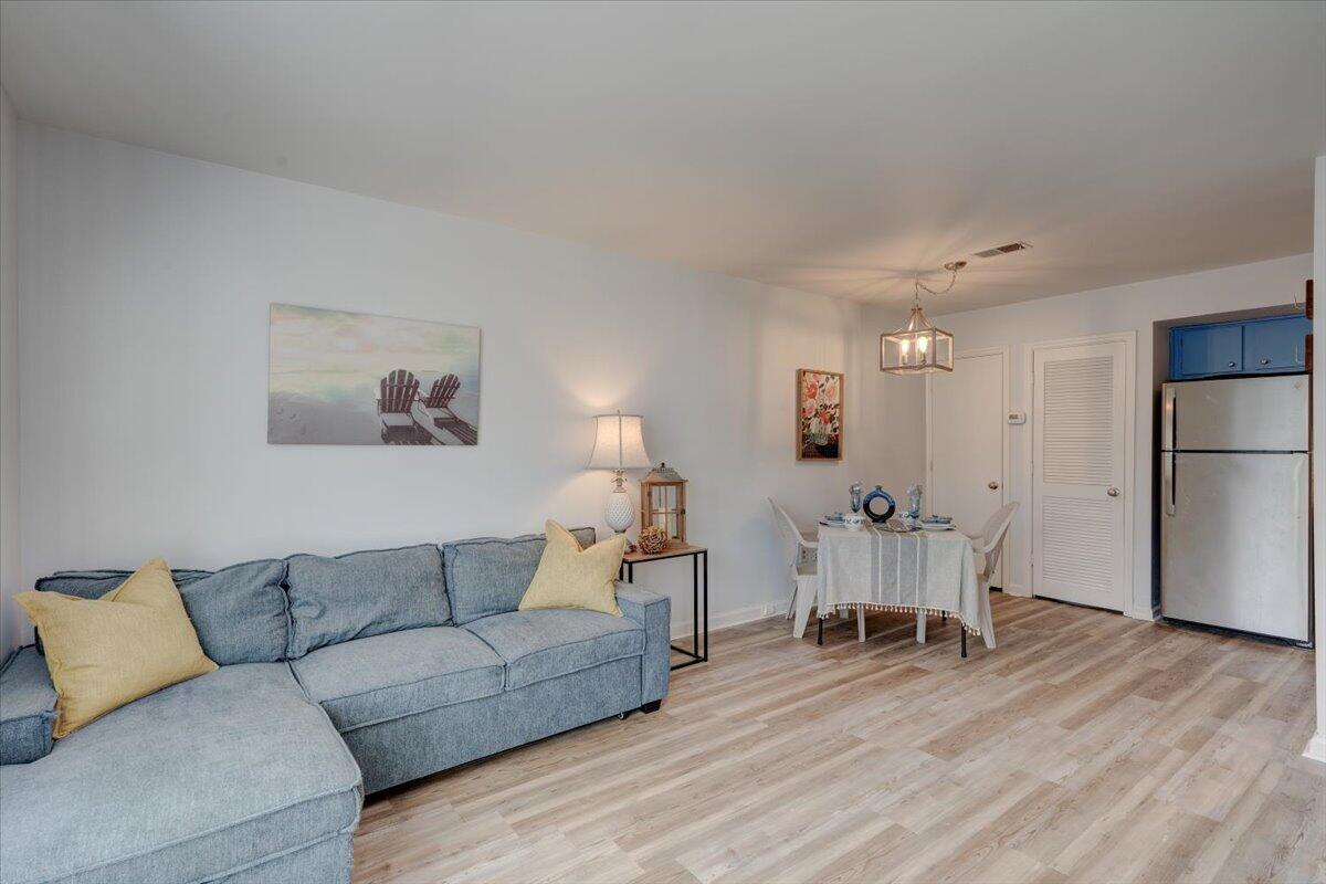 2494 Etiwan Avenue # 10 Unit: D-10