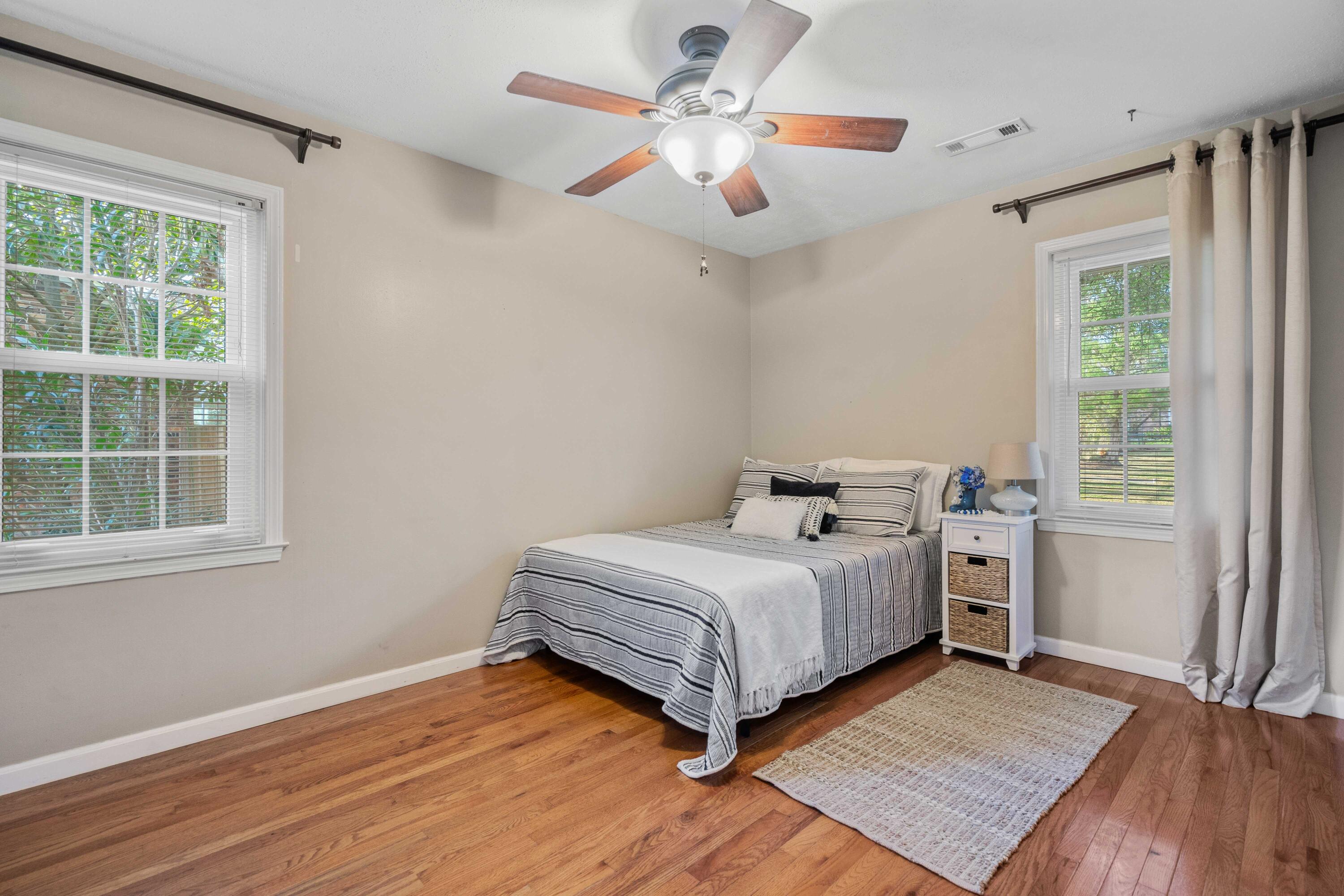 425 Chessington Circle