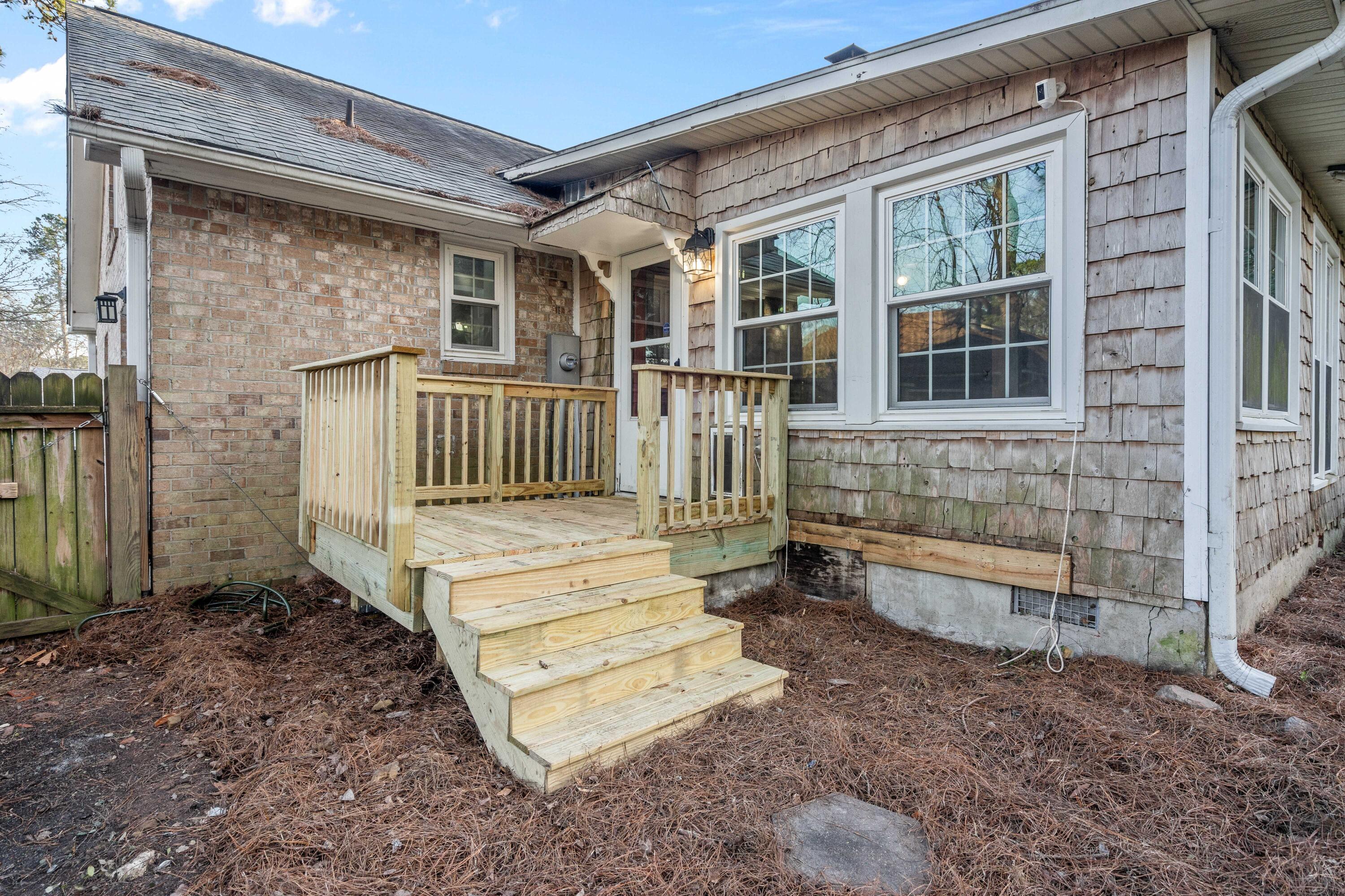 425 Chessington Circle