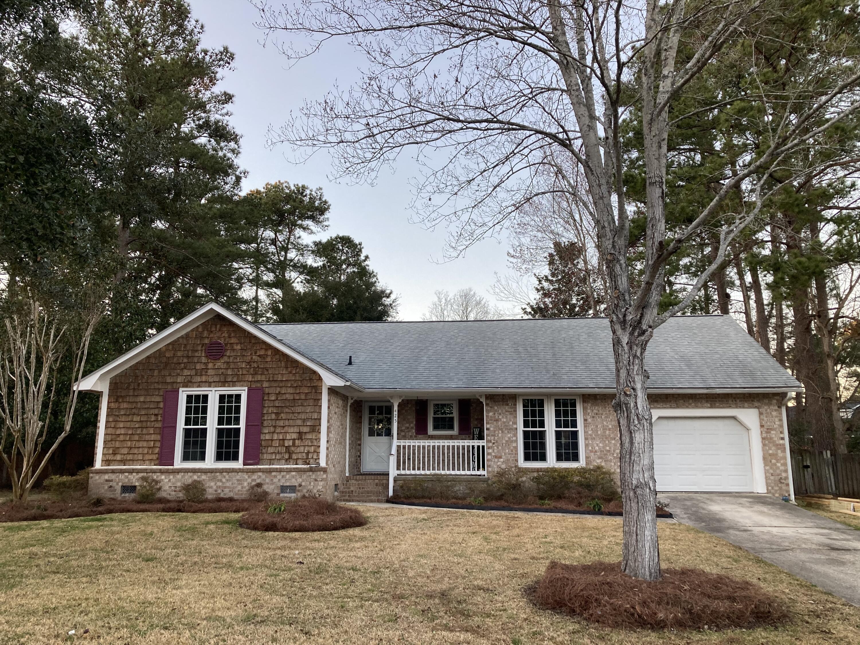 425 Chessington Circle