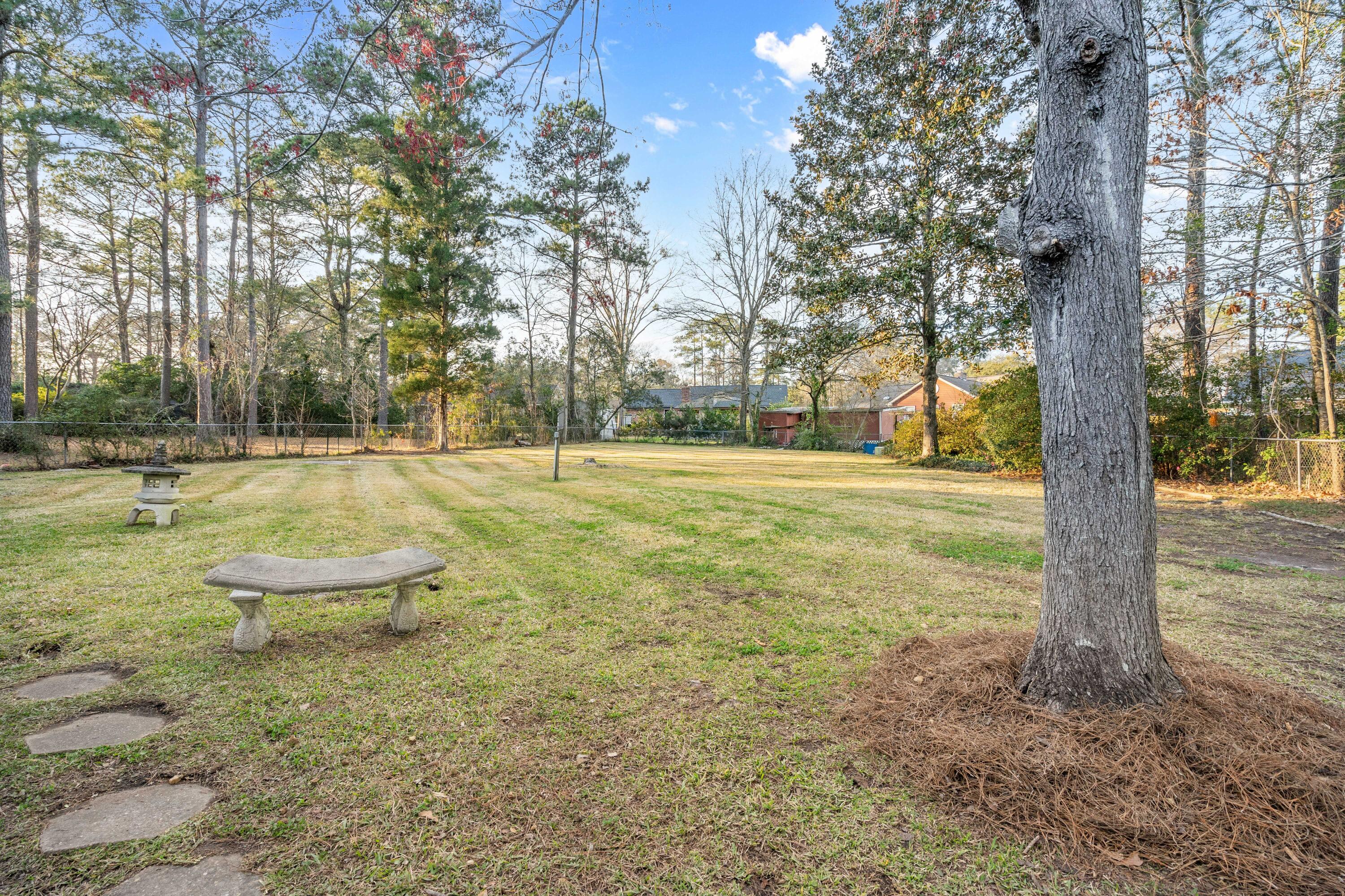 425 Chessington Circle