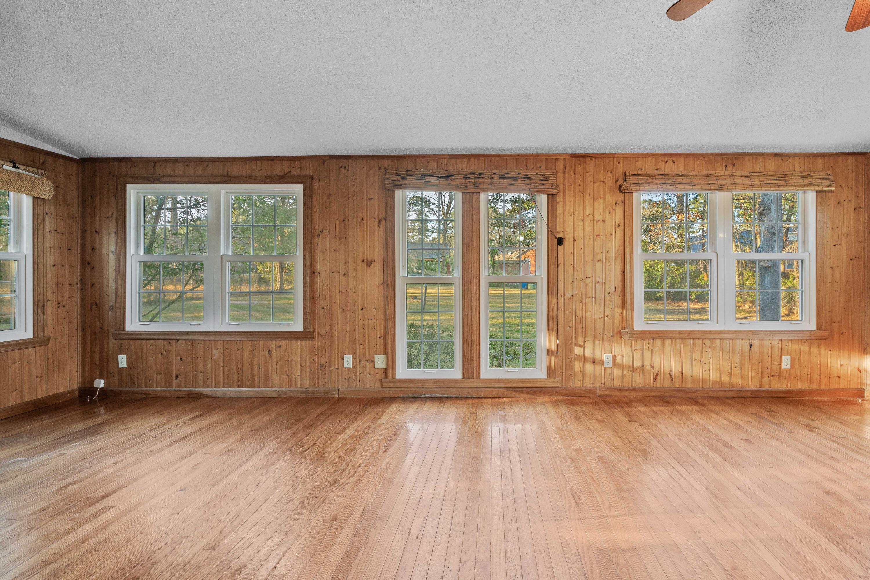 425 Chessington Circle