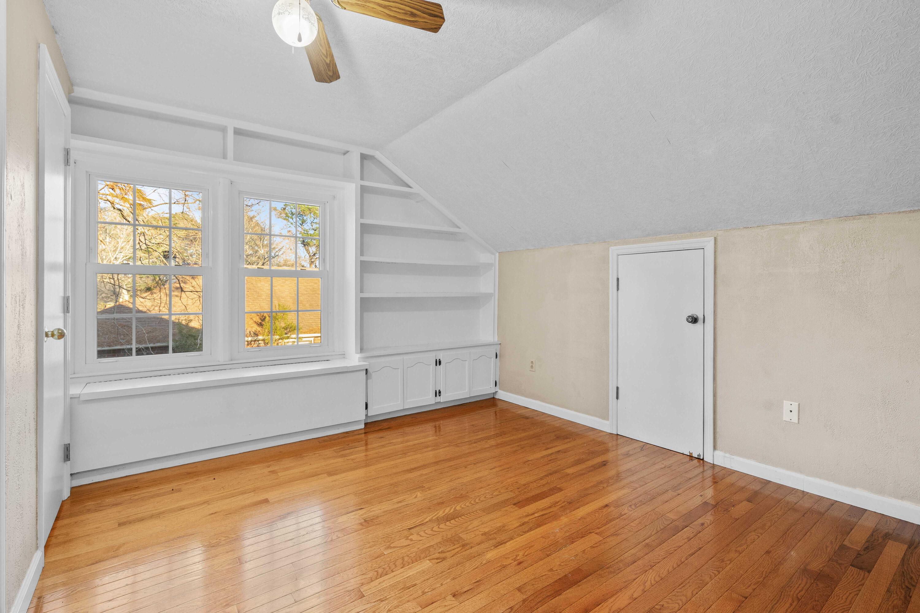 425 Chessington Circle