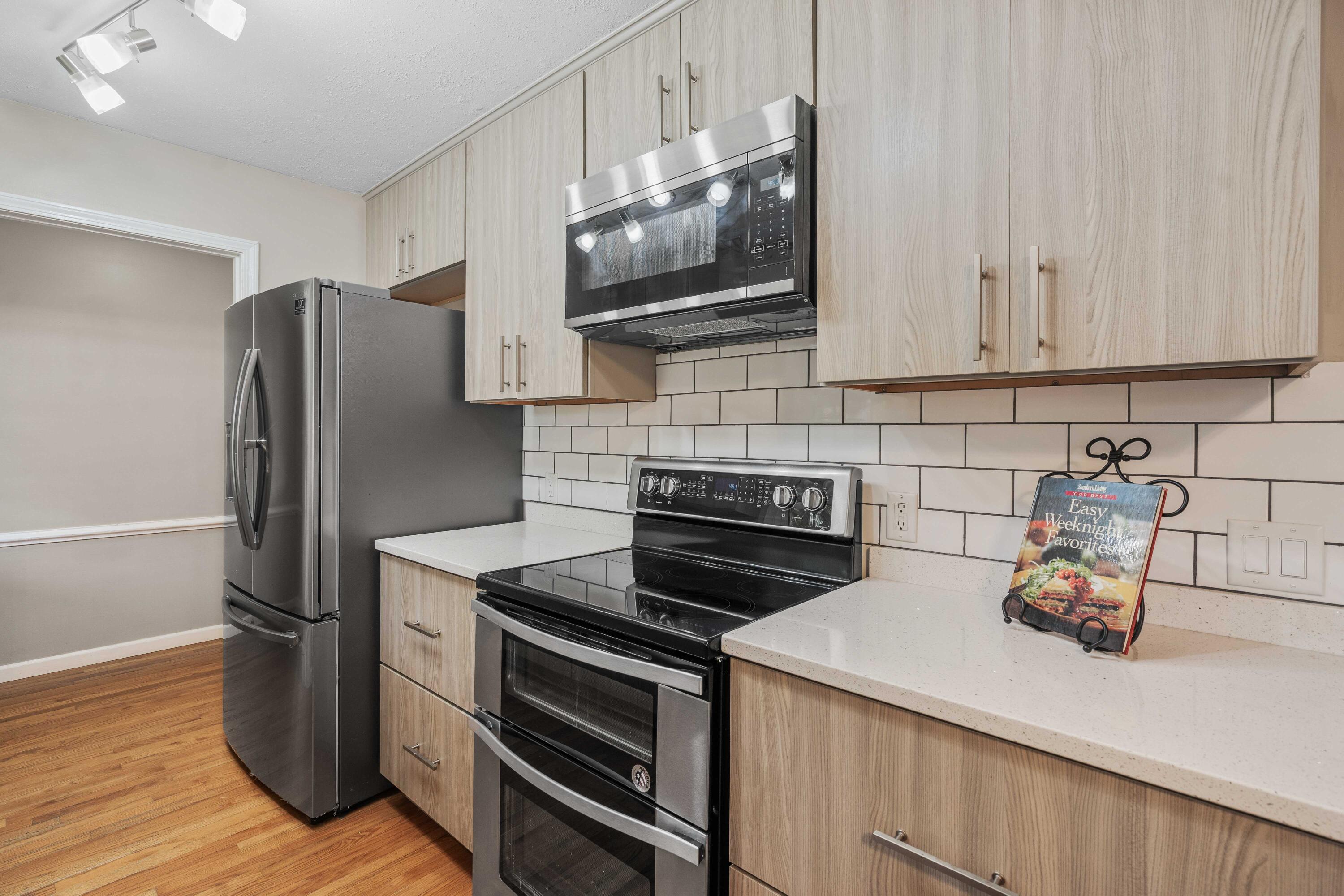 425 Chessington Circle