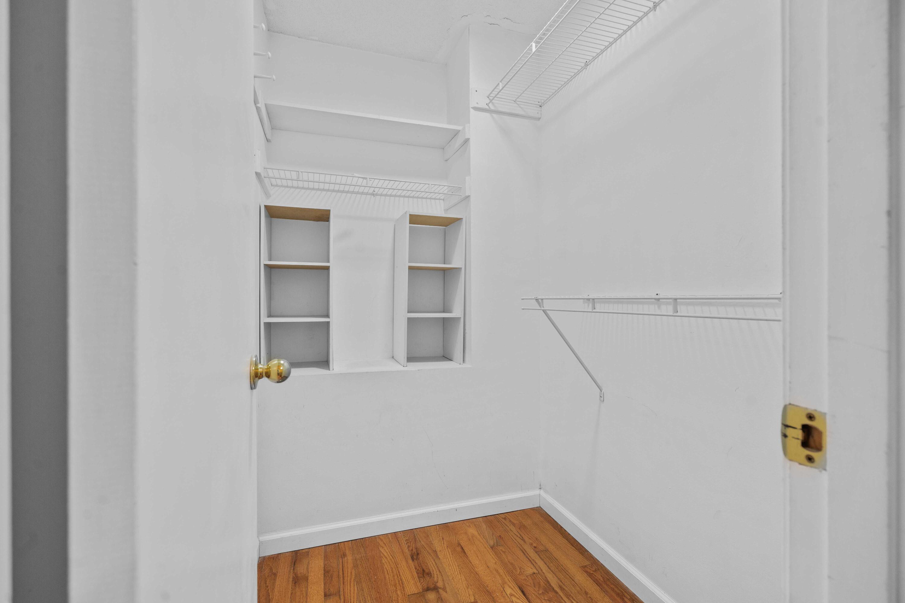 425 Chessington Circle