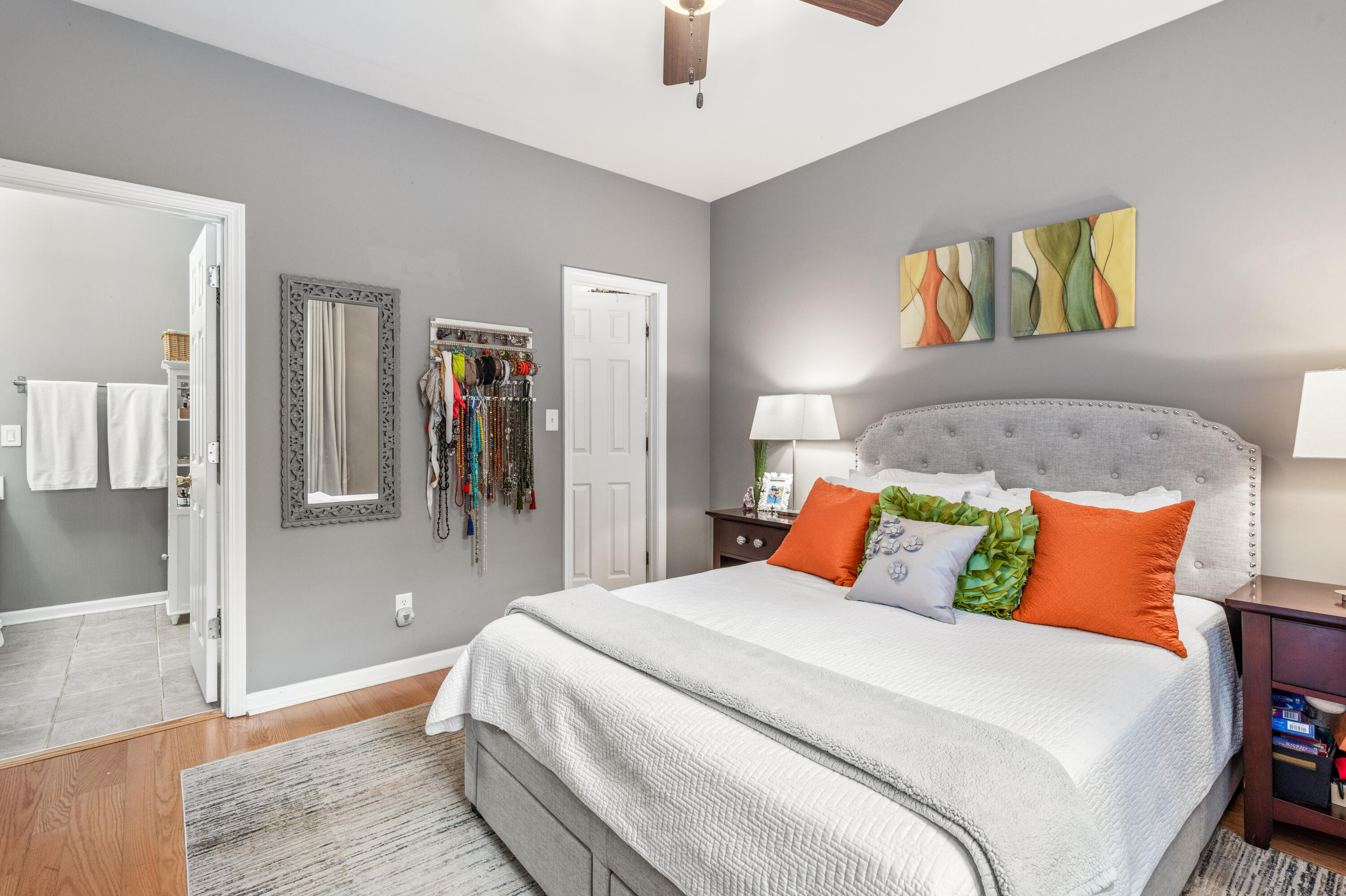 1600 Long Grove Drive # 1011