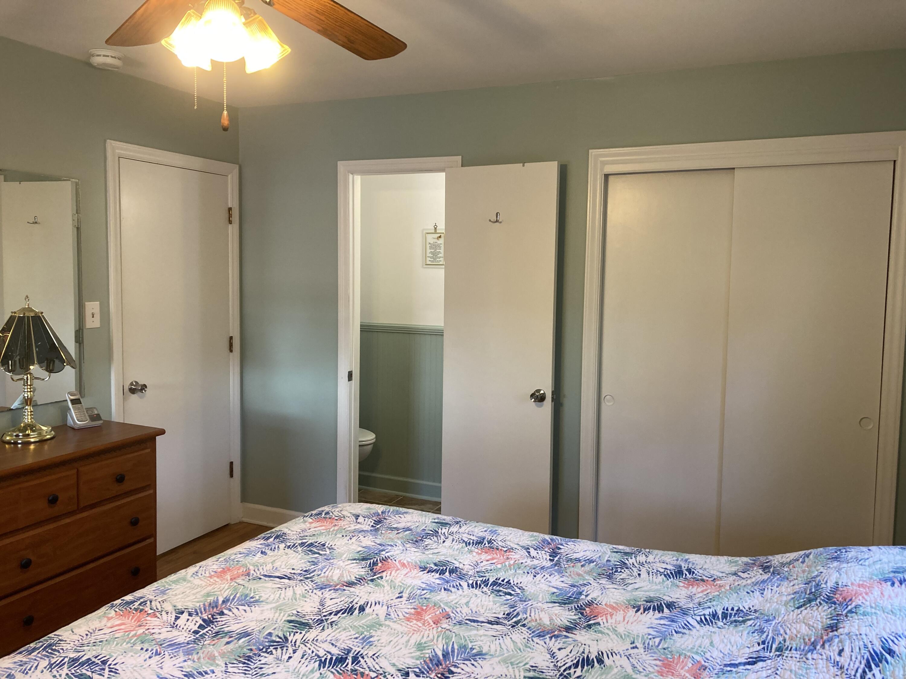 2641 Ridgewood Avenue