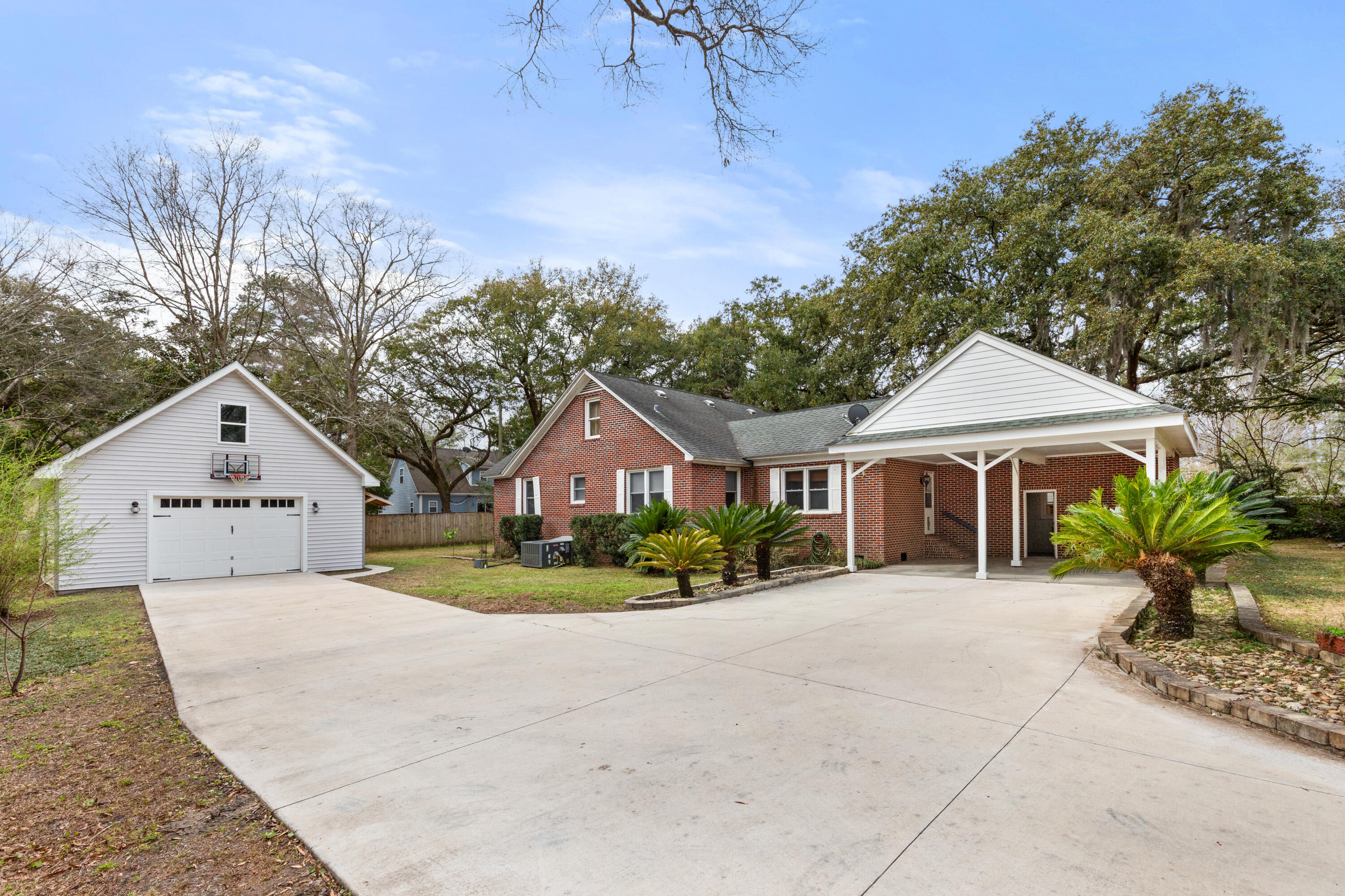 2519 Longbranch Drive