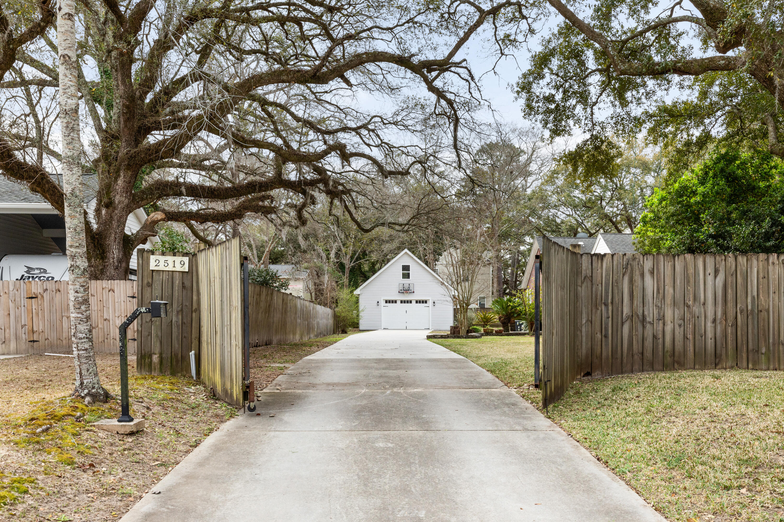 2519 Longbranch Drive