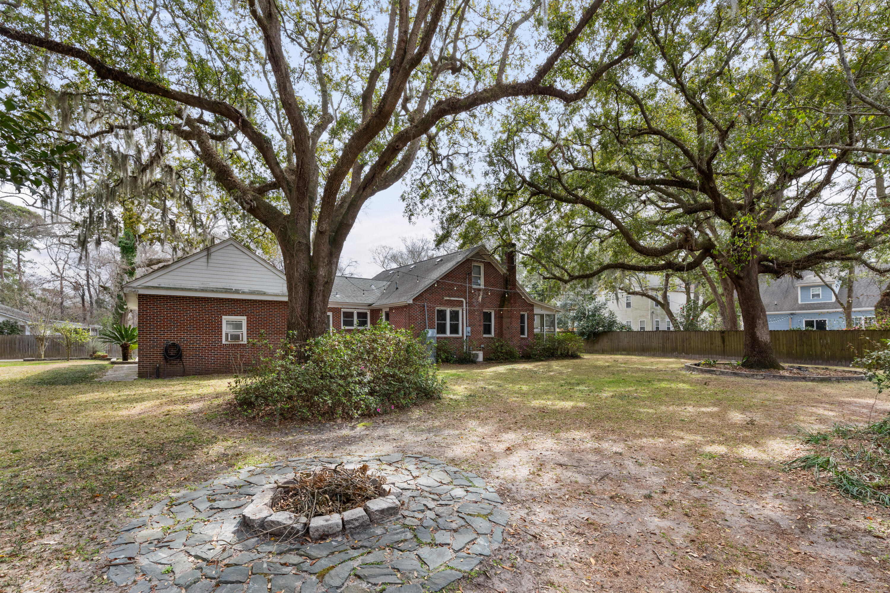 2519 Longbranch Drive