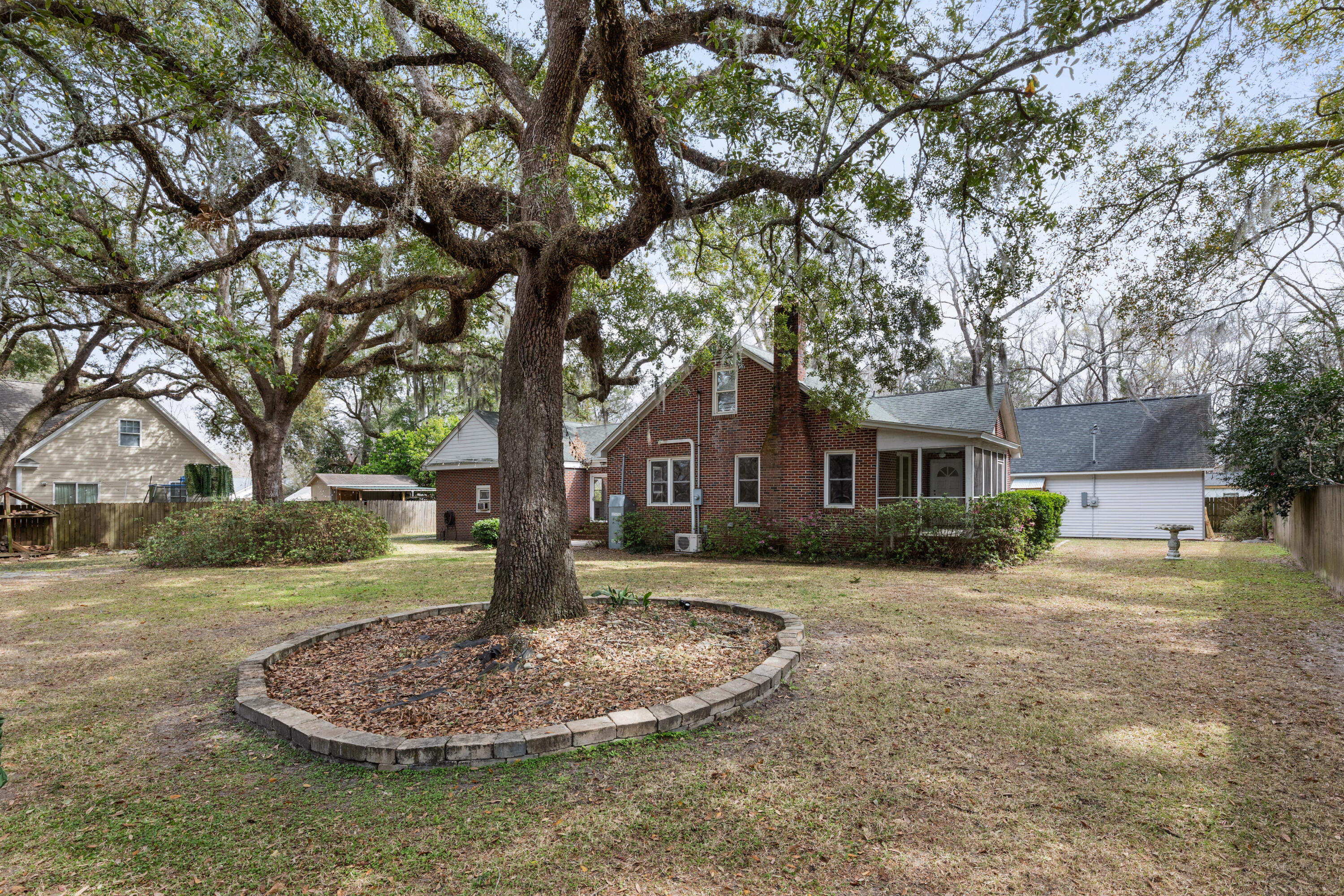 2519 Longbranch Drive