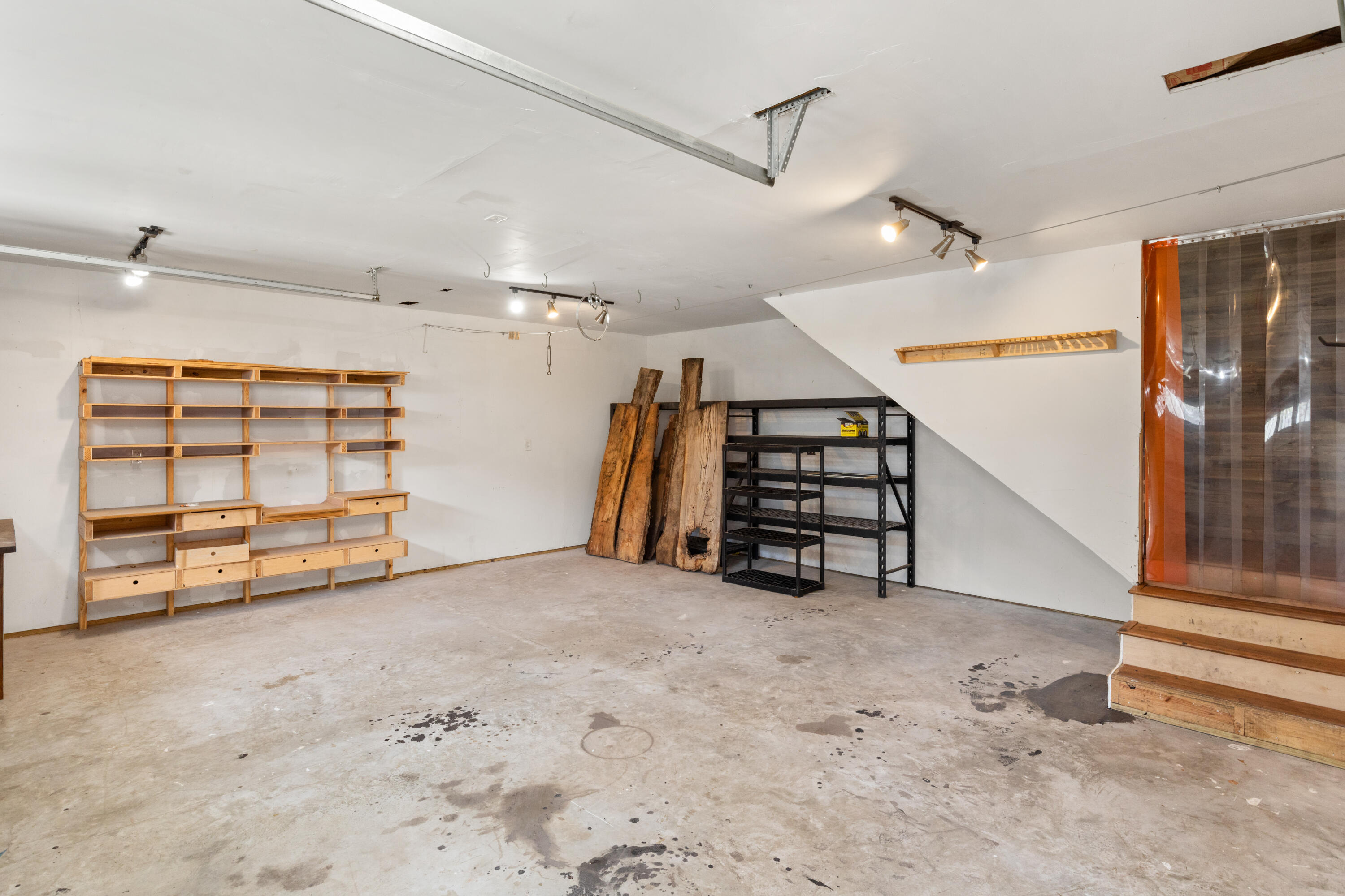 2519 Longbranch Drive