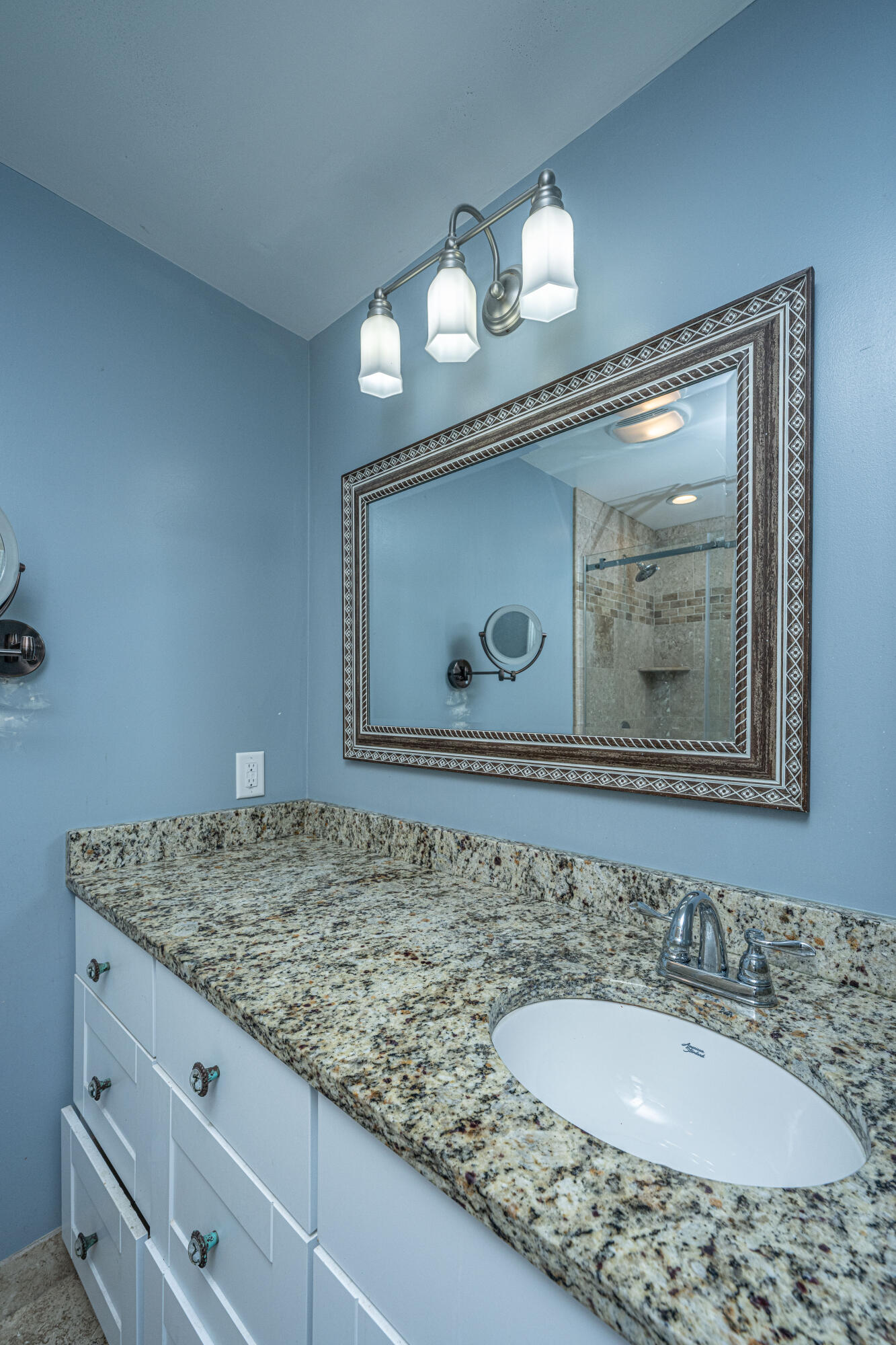 209 Little Oak Drive