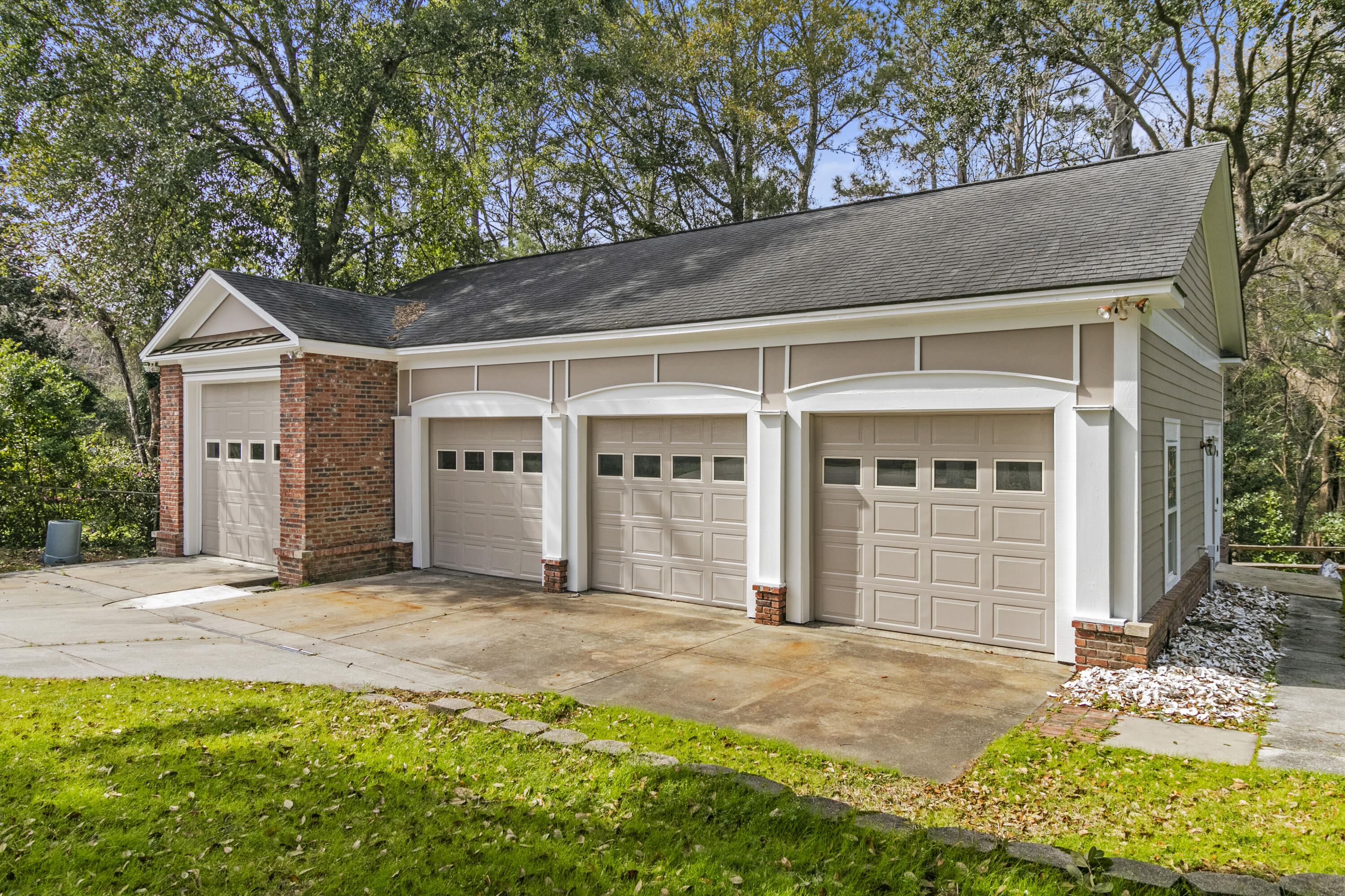 508 Fort Johnson Road