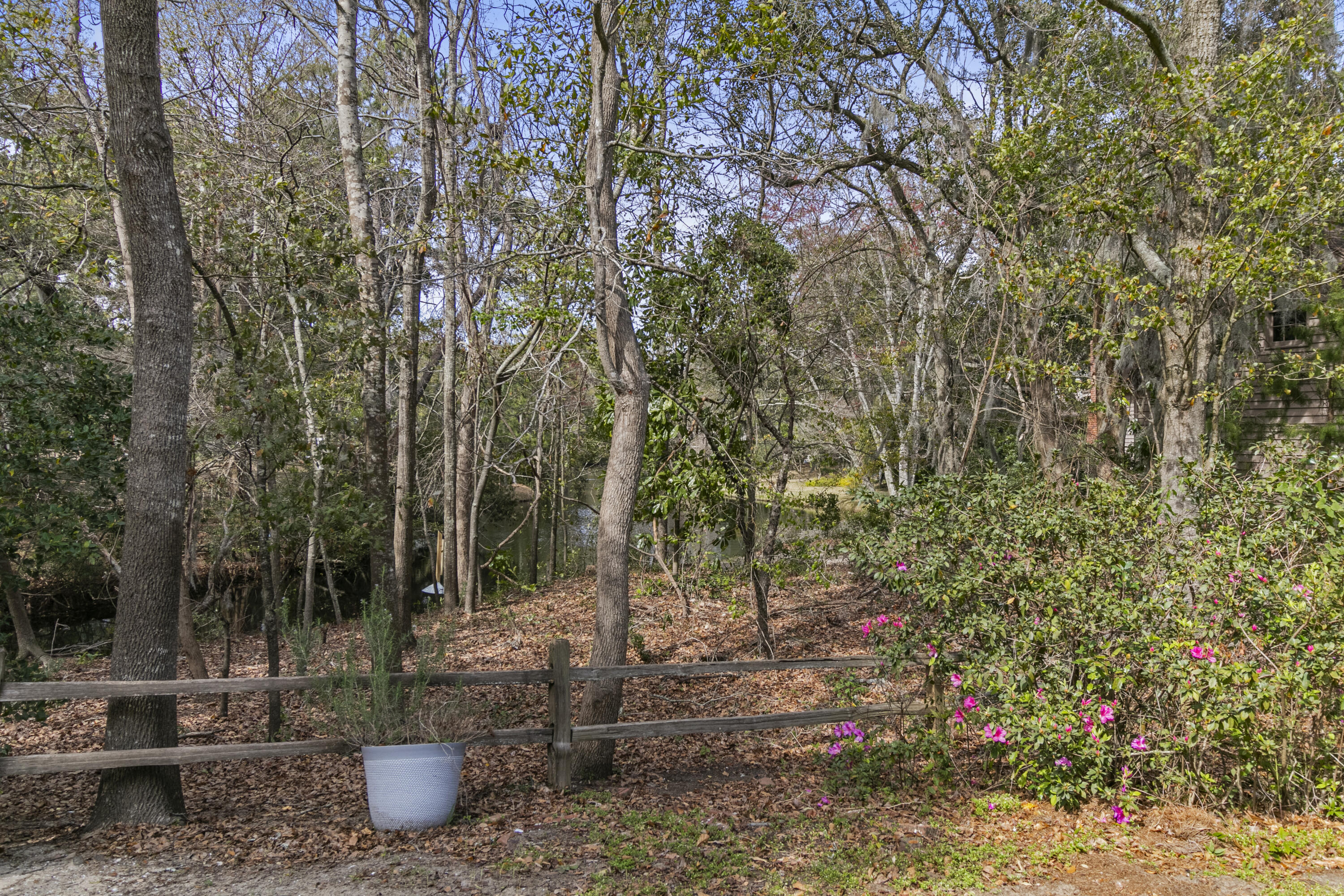 508 Fort Johnson Road