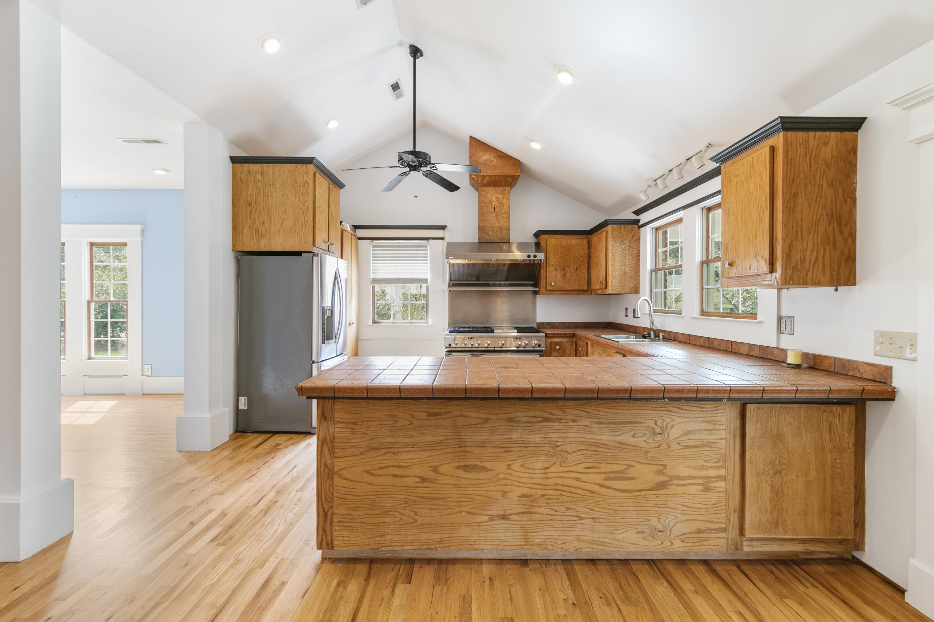 508 Fort Johnson Road