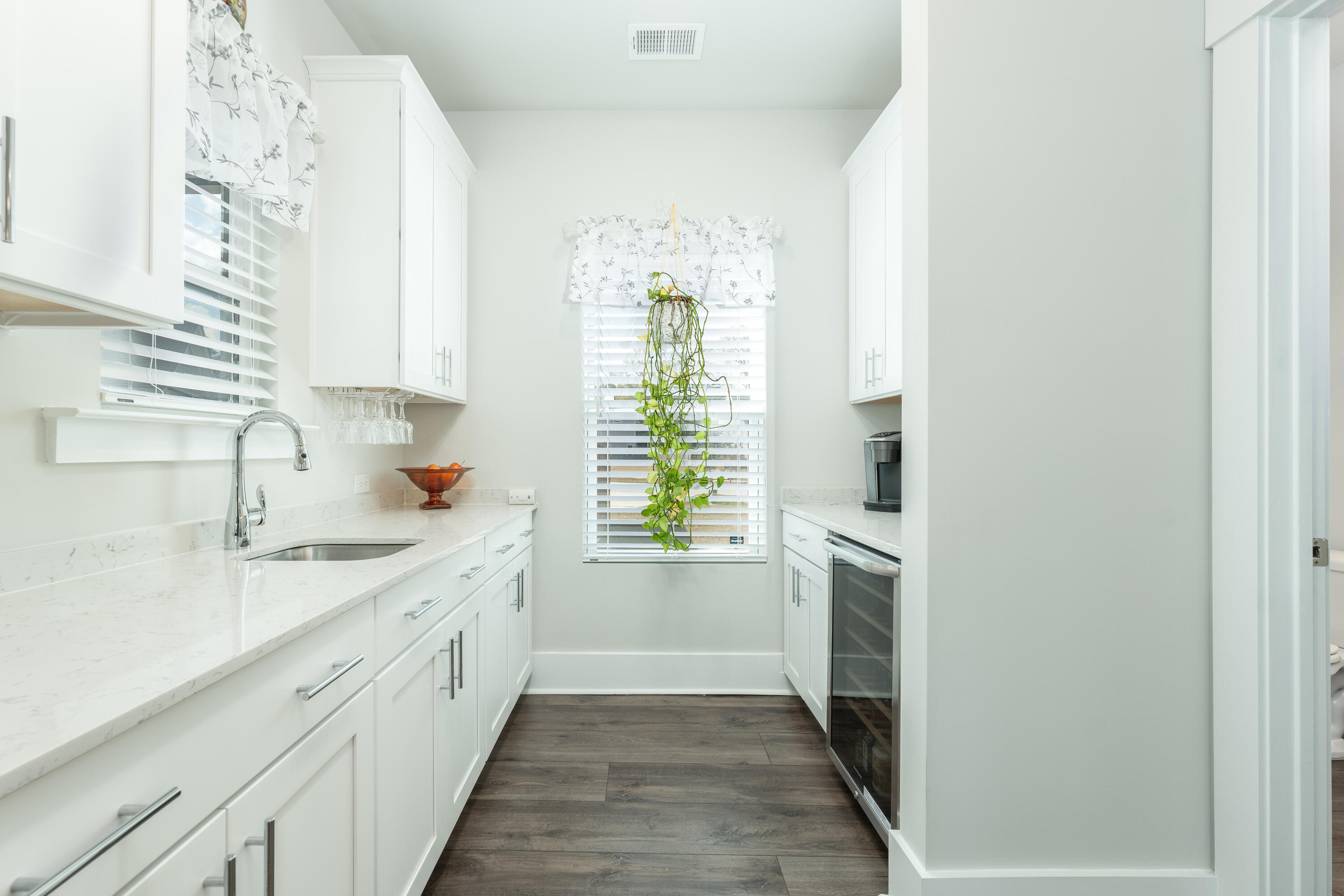 1381 Thin Pine Drive