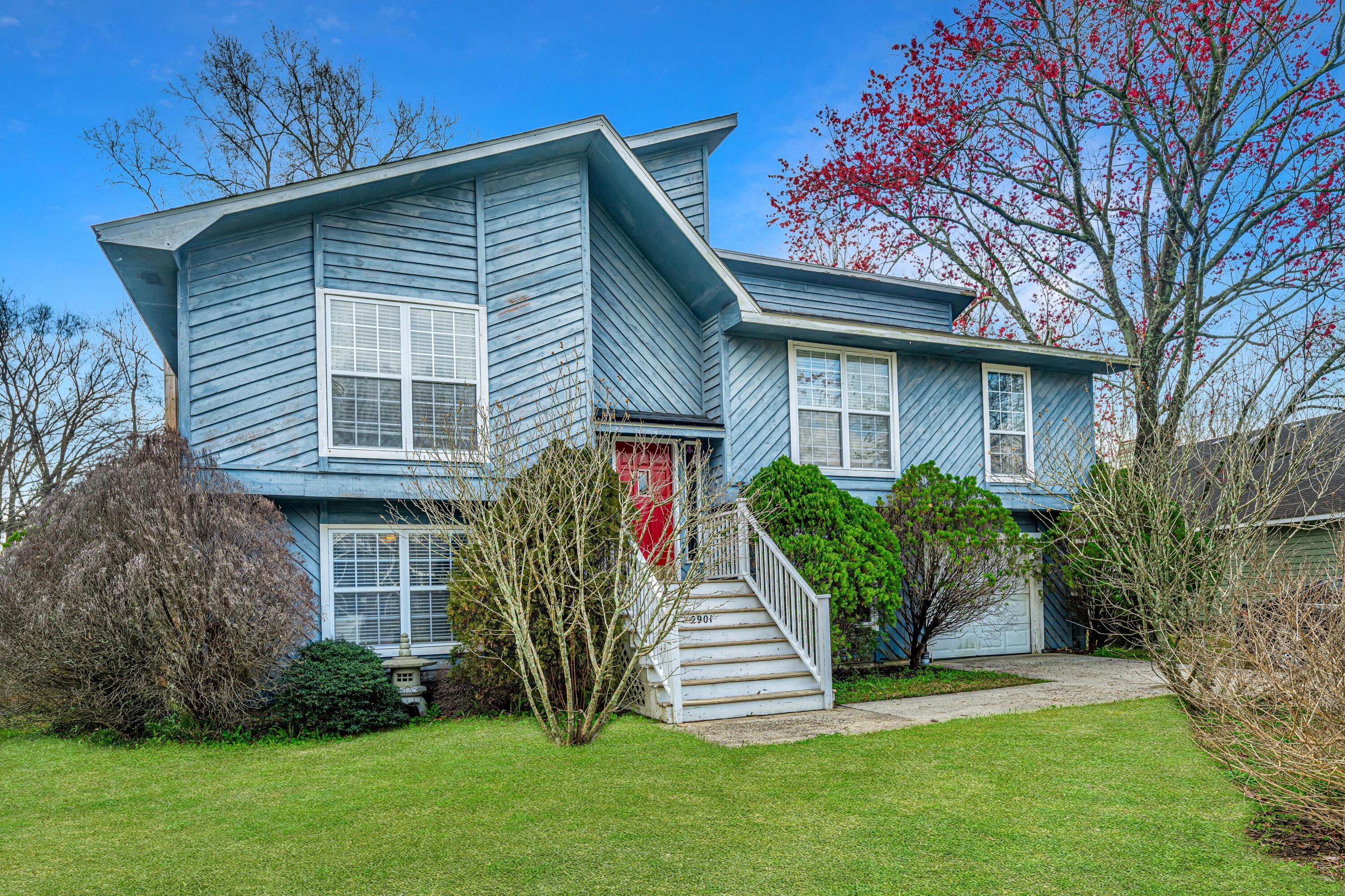 2901 Newport Place