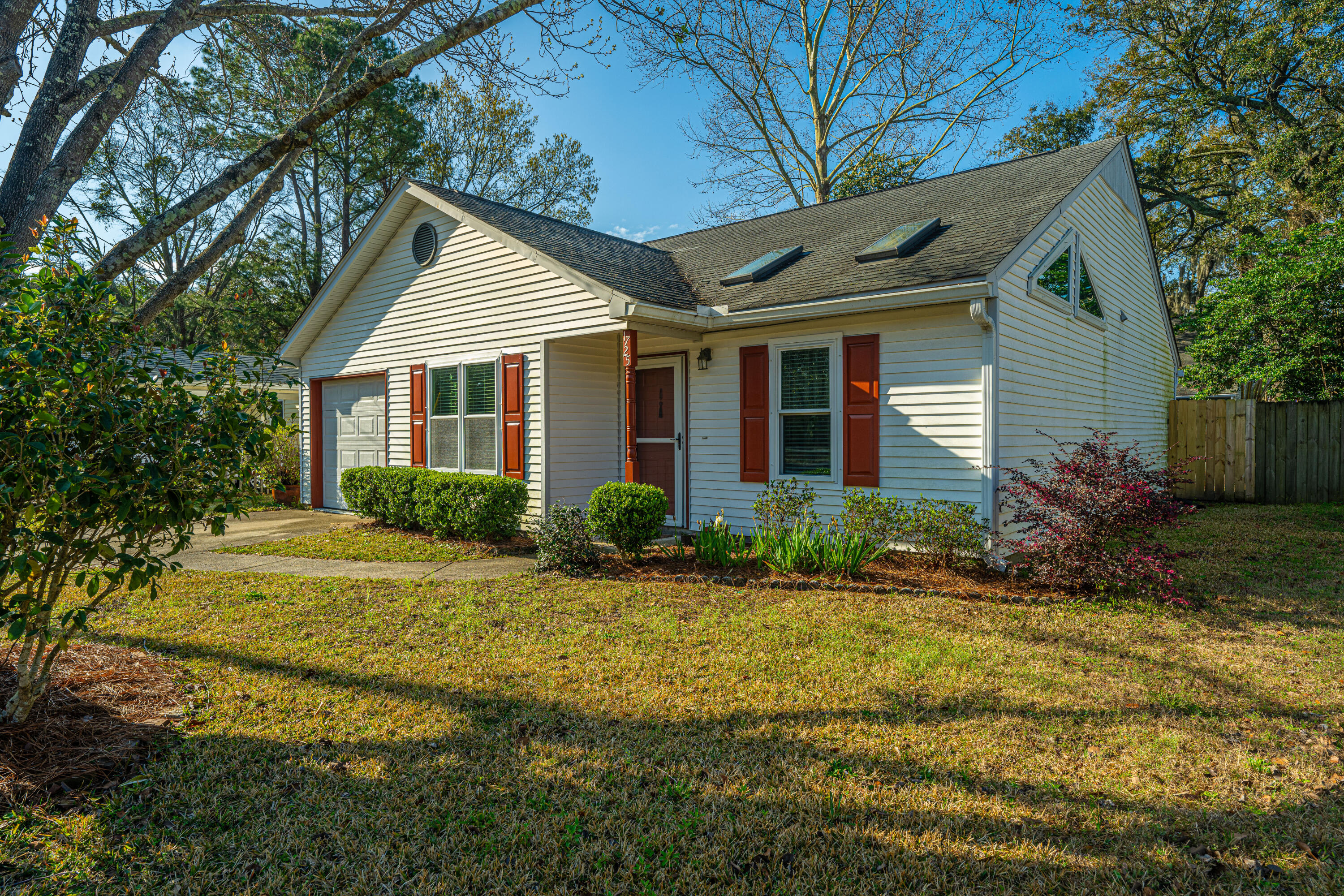 1725 River Front Drive