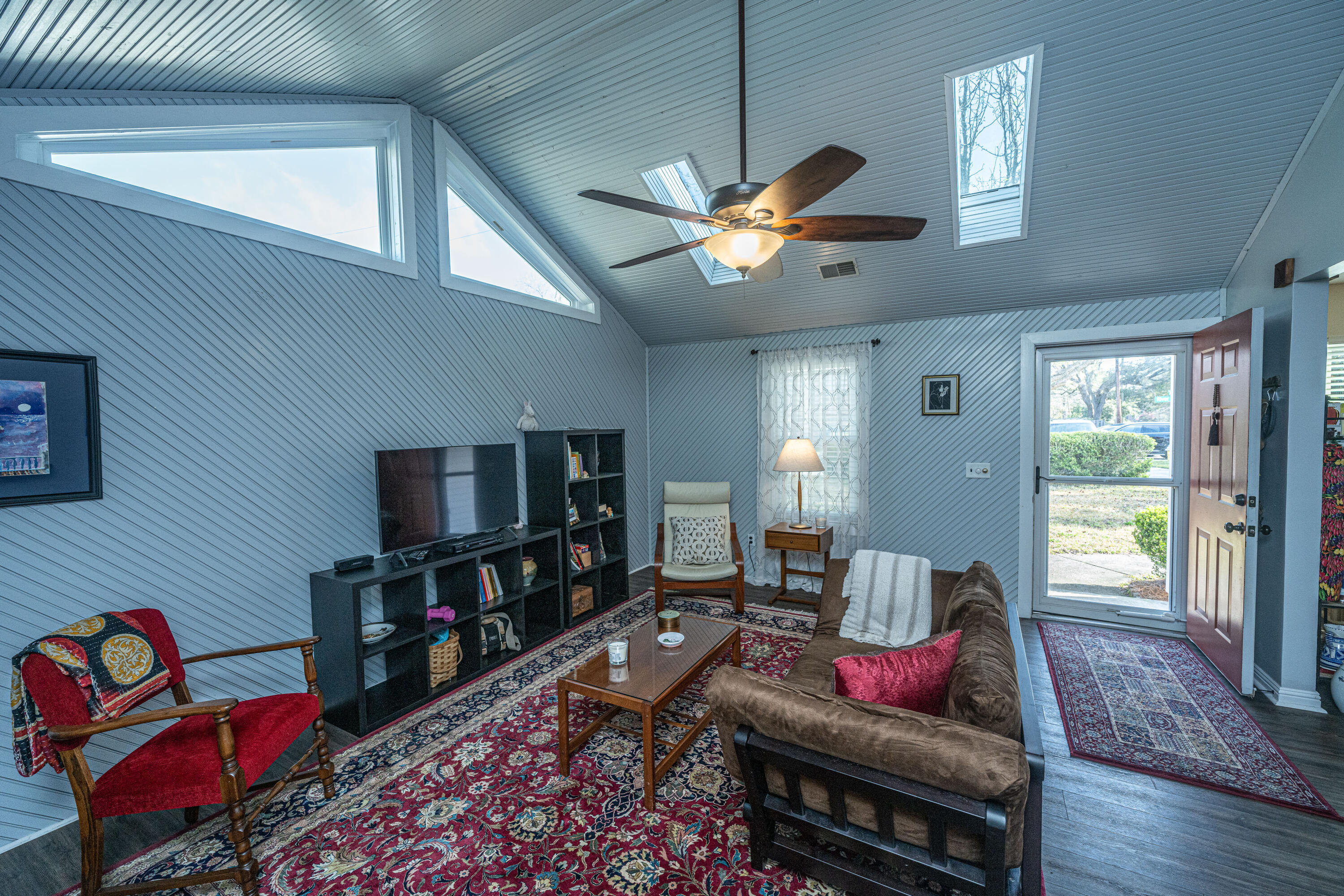 1725 River Front Drive