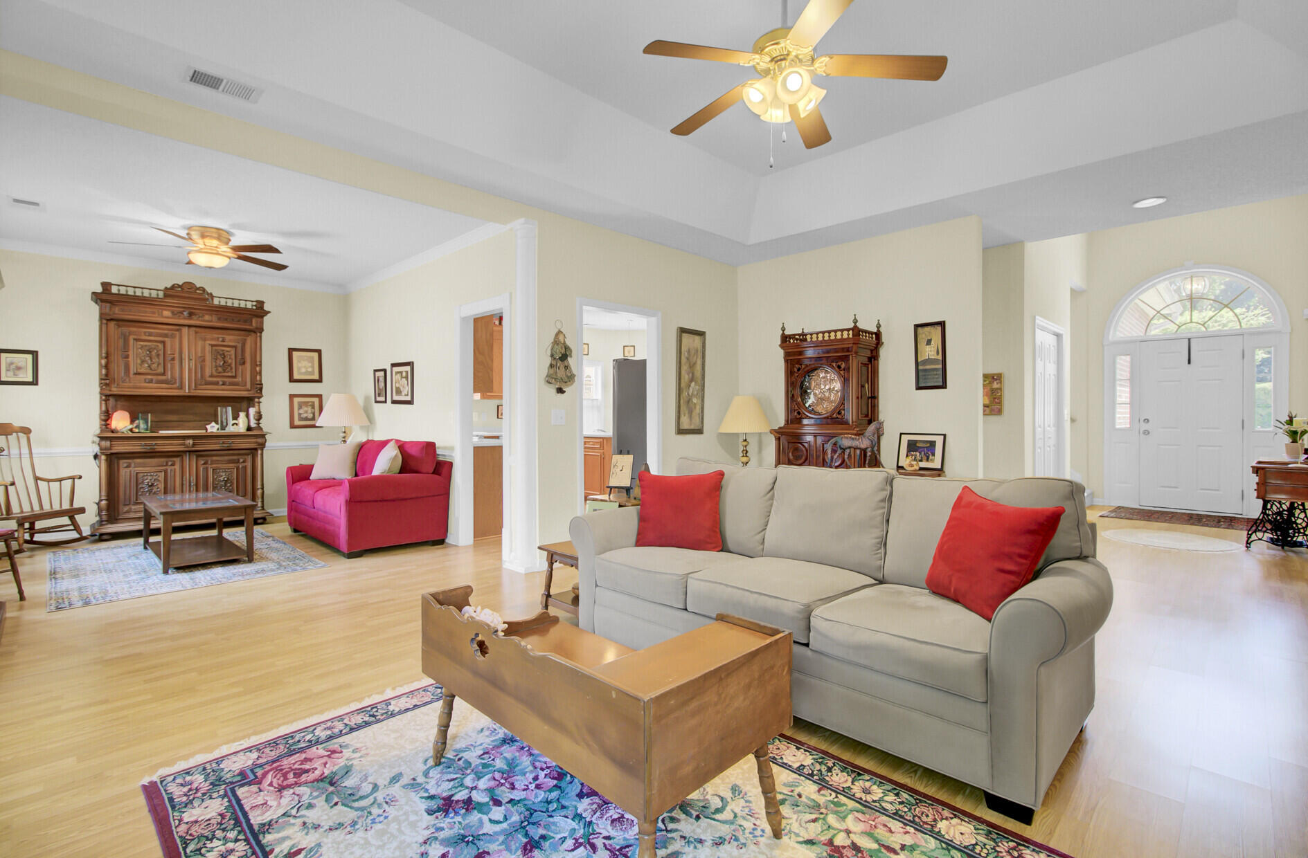 8718 Evangeline Drive